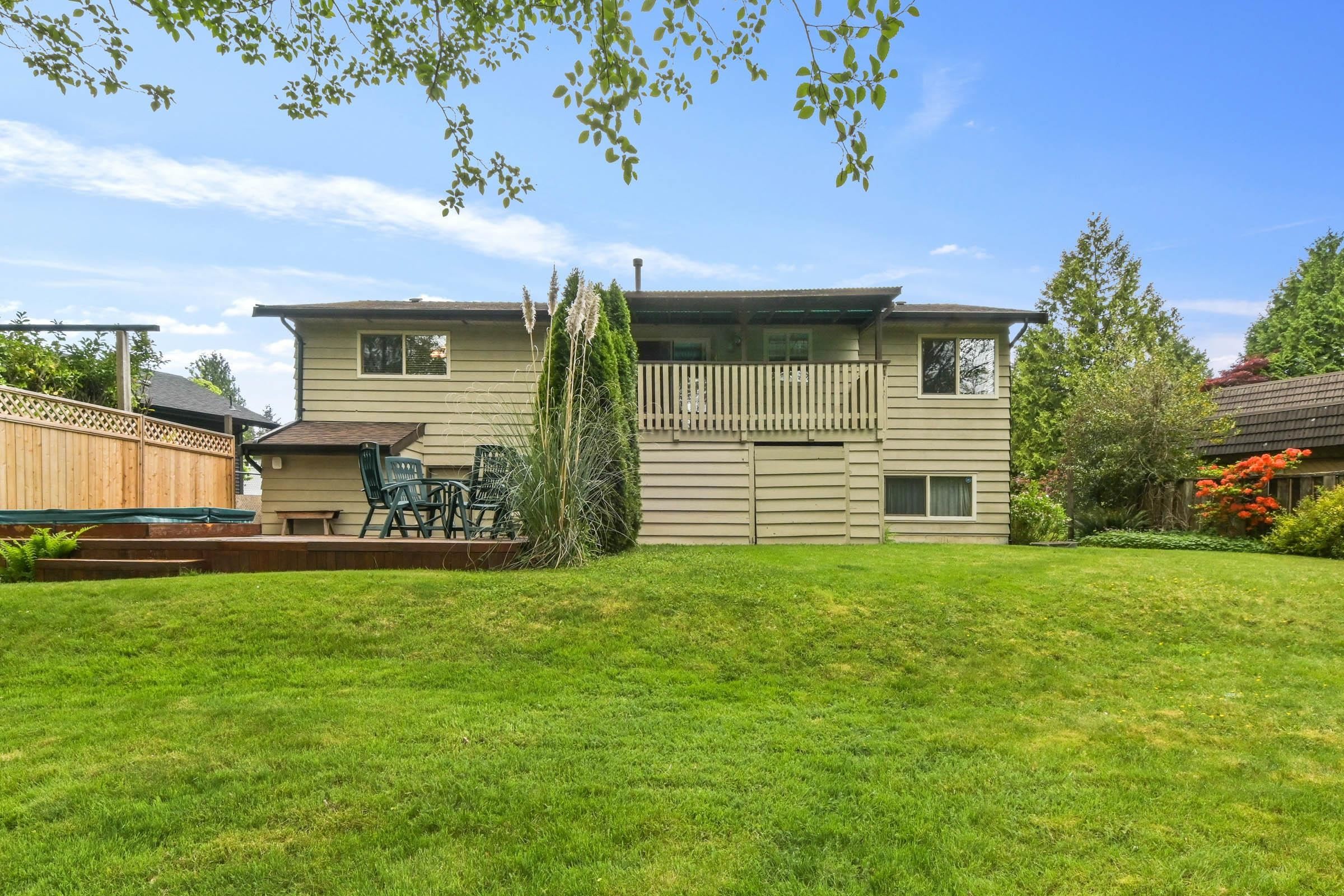 









7978


141a

Street,
Surrey,




BC
V3W 6L6

