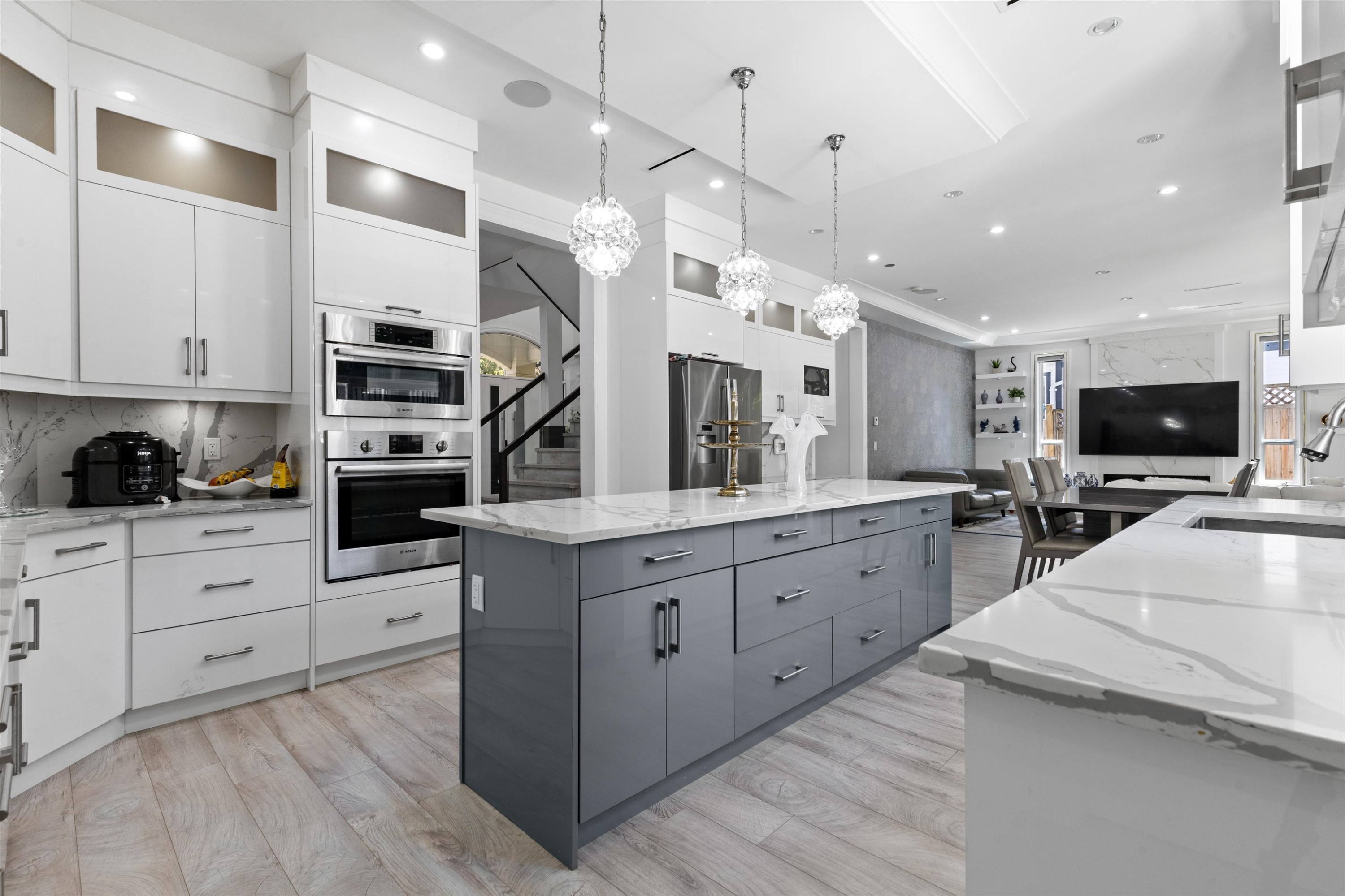 









14678


St Andrews

Drive,
Surrey,




BC
V3R 5V4

