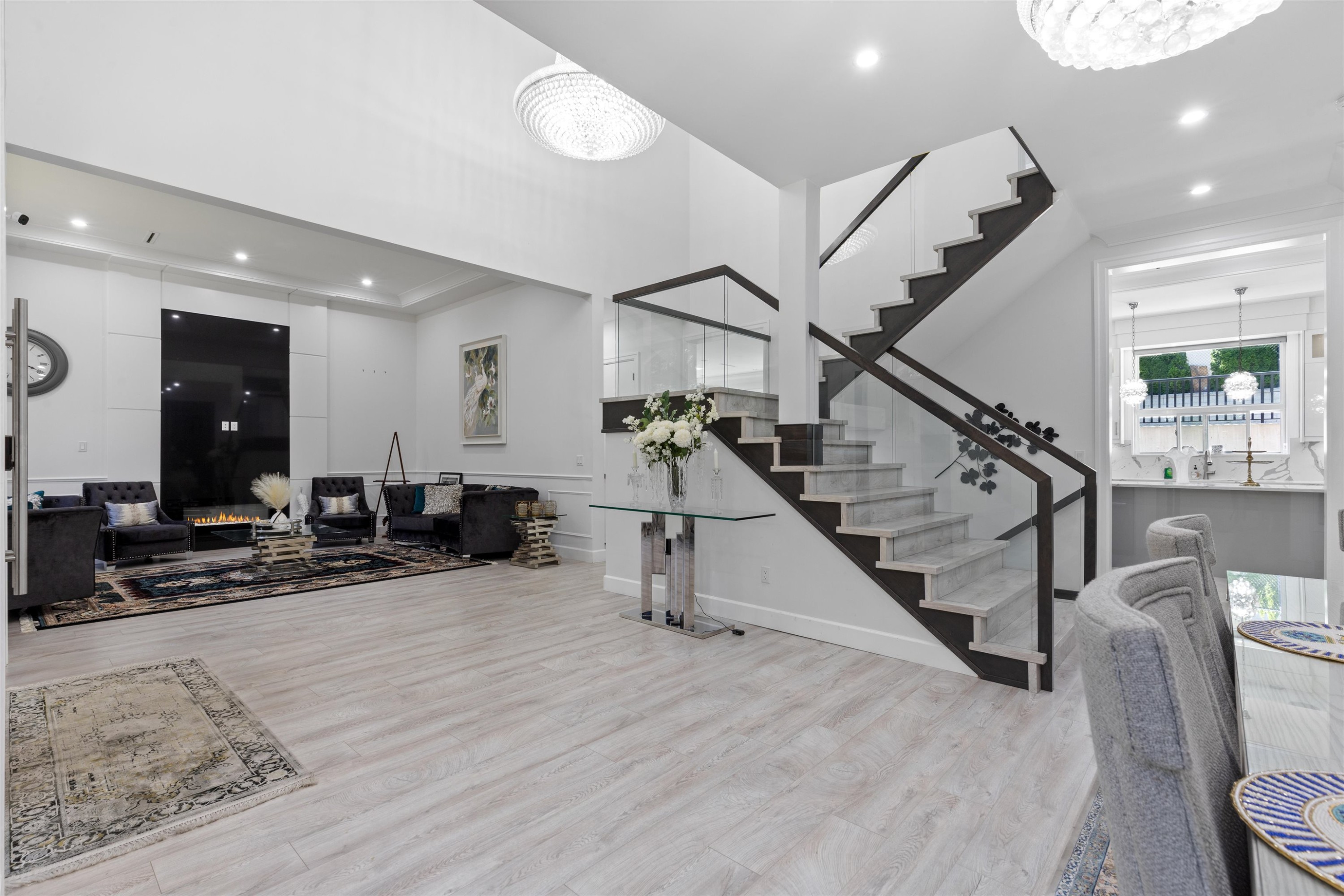 









14678


St Andrews

Drive,
Surrey,




BC
V3R 5V4

