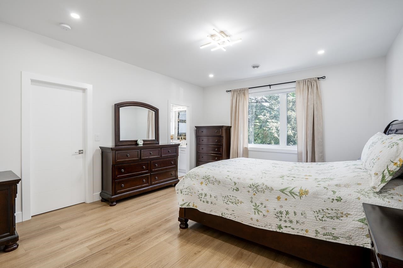 









13548


58a

Avenue,
Surrey,




BC
V3X 1K8

