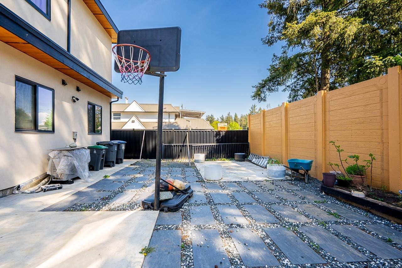 









13548


58a

Avenue,
Surrey,




BC
V3X 1K8

