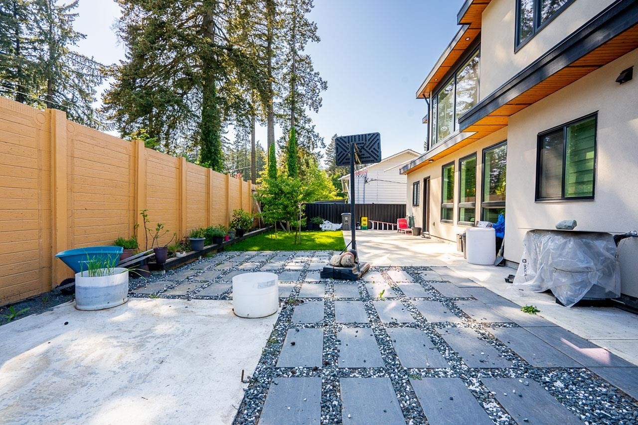 









13548


58a

Avenue,
Surrey,




BC
V3X 1K8

