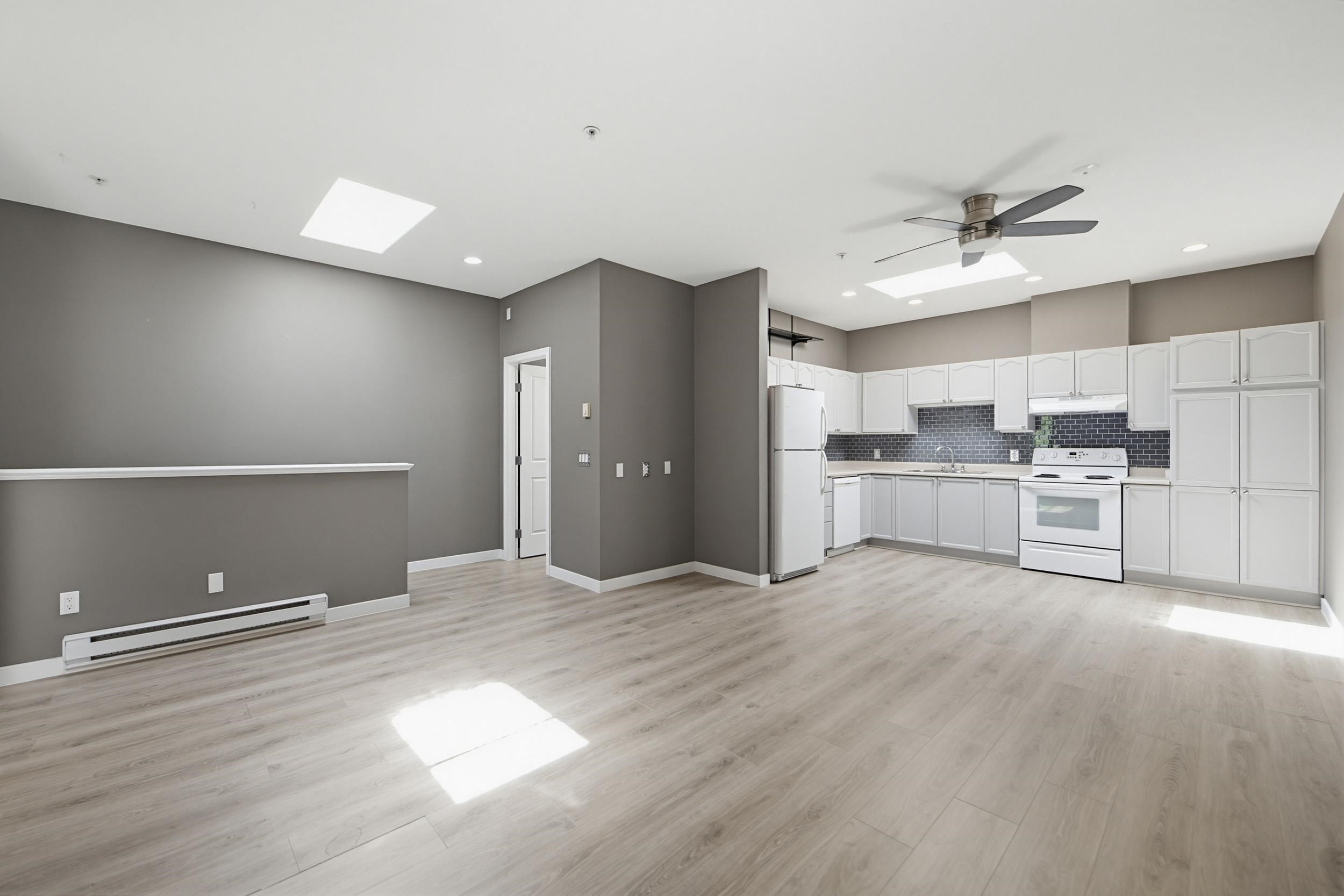 









5678


199

Street, 213,
Langley,




BC
V3A 1H8

