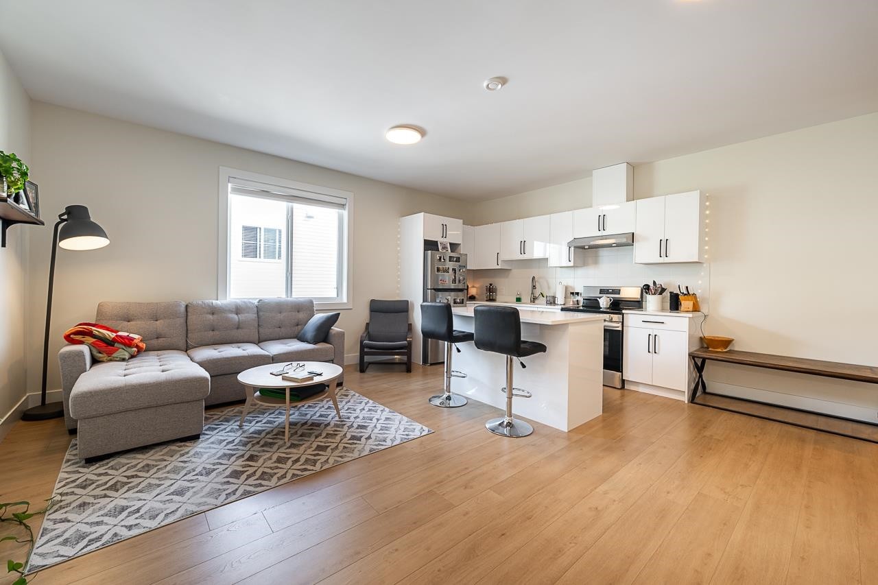 









23762


Old Yale

Road,
Langley,




BC
V2Z 2K4

