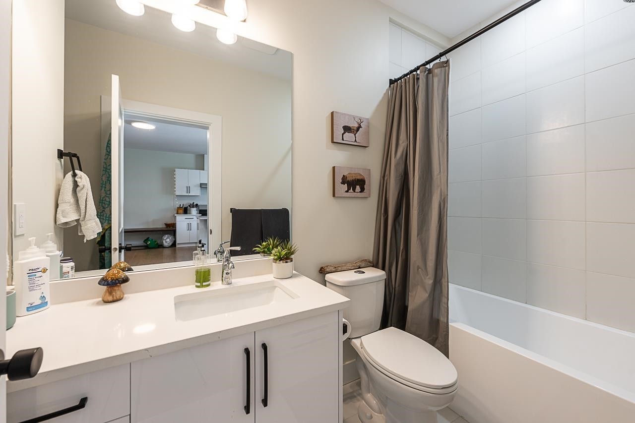









23762


Old Yale

Road,
Langley,




BC
V2Z 2K4

