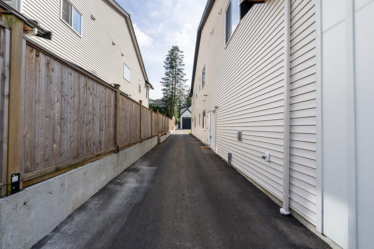 









23762


Old Yale

Road,
Langley,




BC
V2Z 2K4

