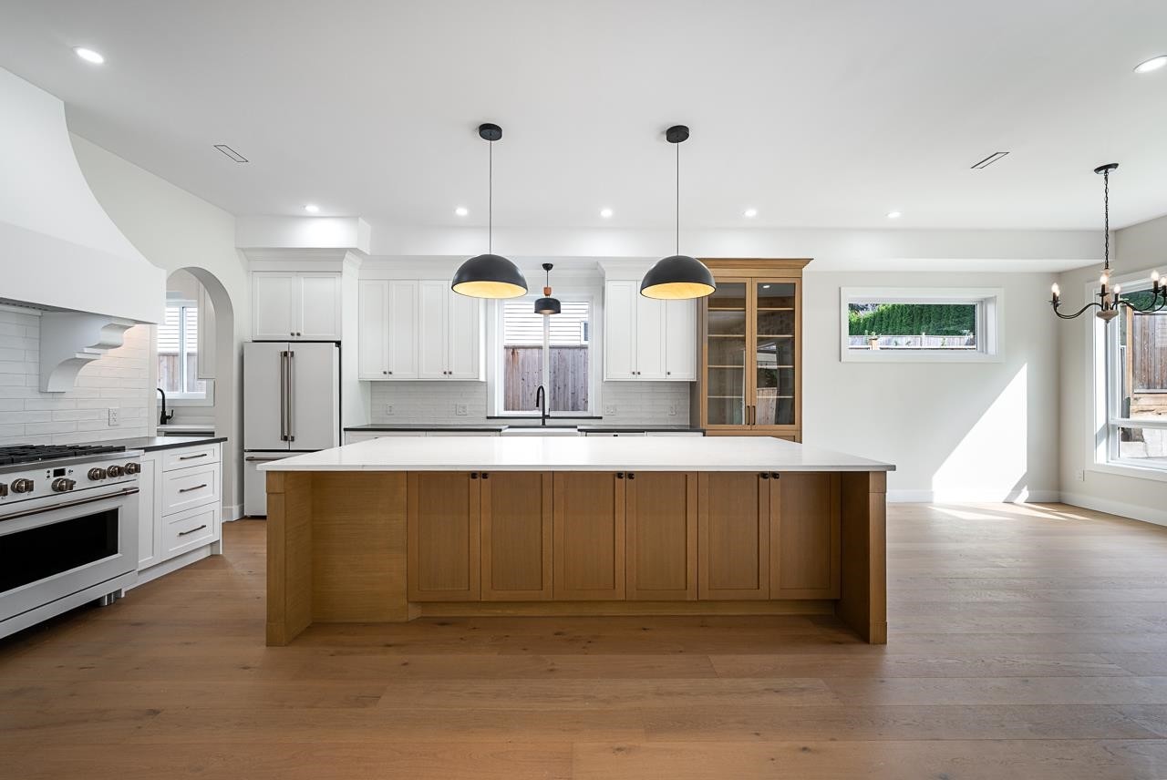 









23762


Old Yale

Road,
Langley,




BC
V2Z 2K4


