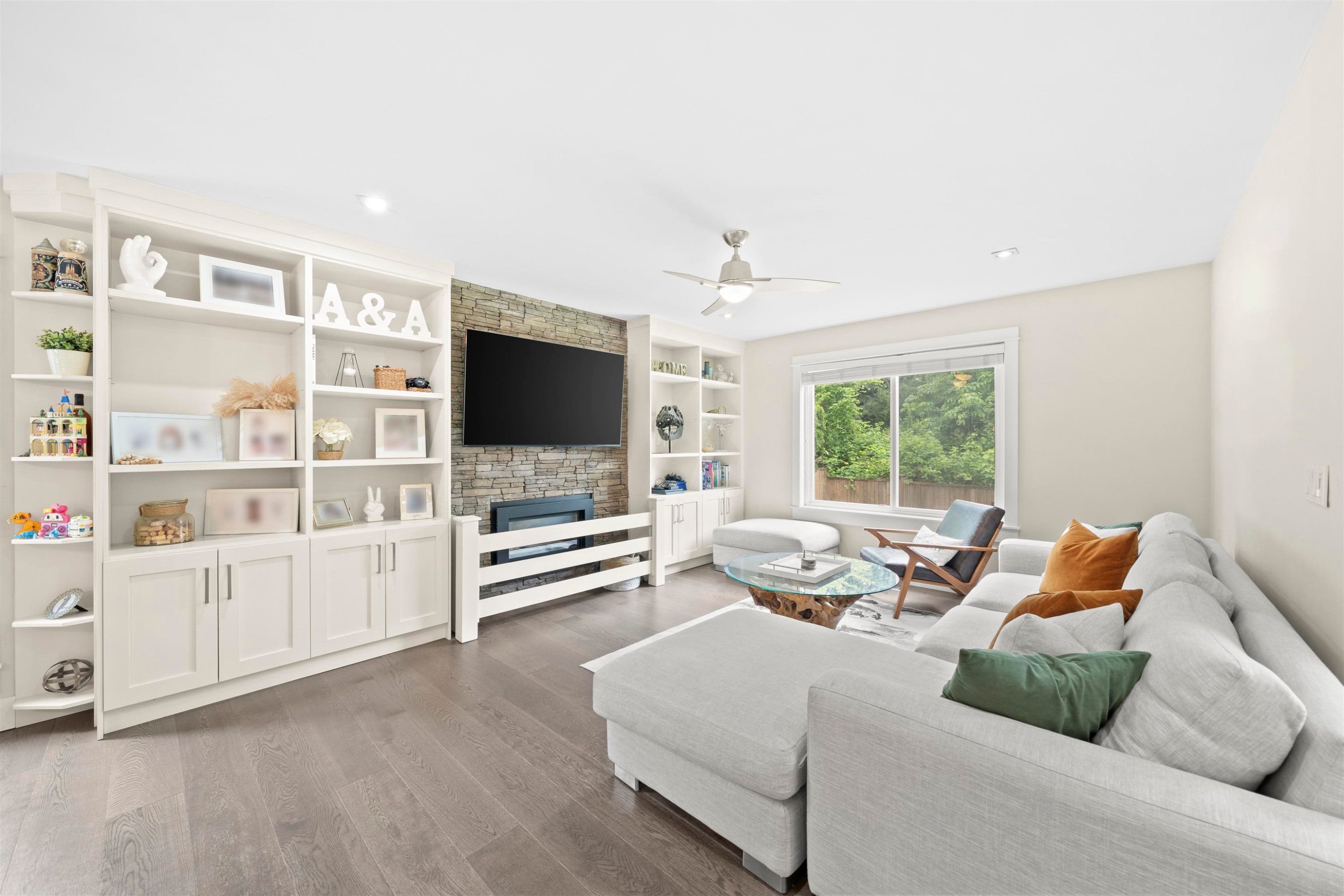









15412


Kilkee

Place,
Surrey,




BC
V3S 6E8


