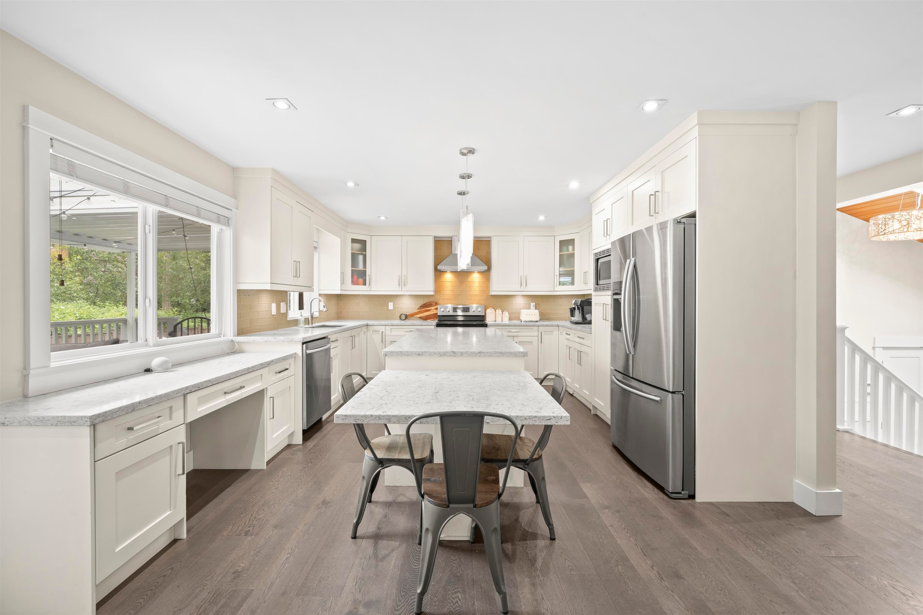 









15412


Kilkee

Place,
Surrey,




BC
V3S 6E8

