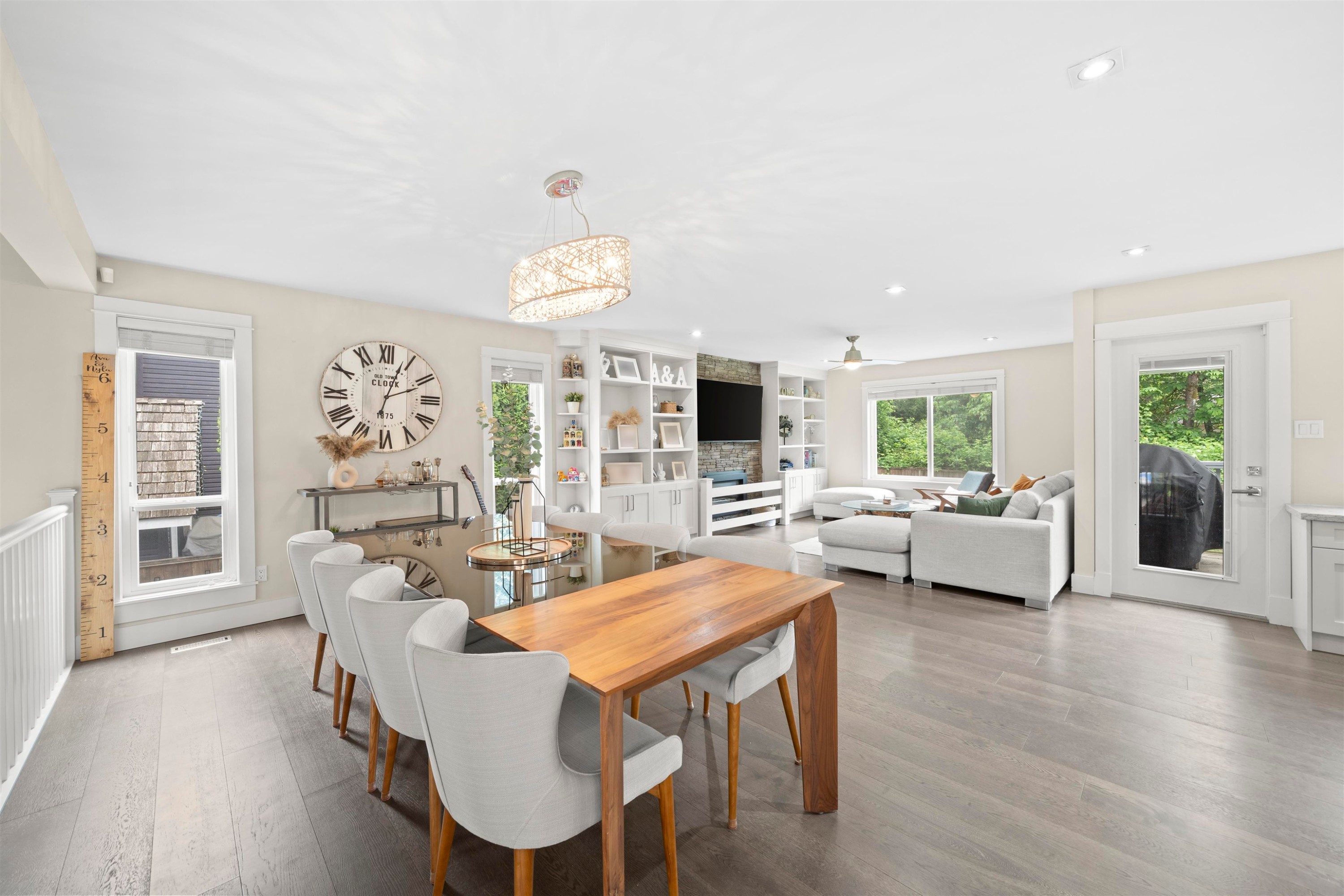 









15412


Kilkee

Place,
Surrey,




BC
V3S 6E8


