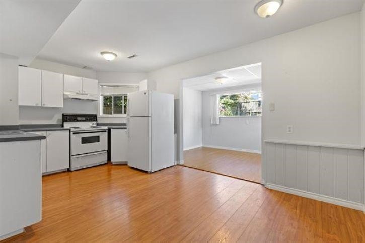 









14271


67

Avenue,
Surrey,




BC
V3W 0P5

