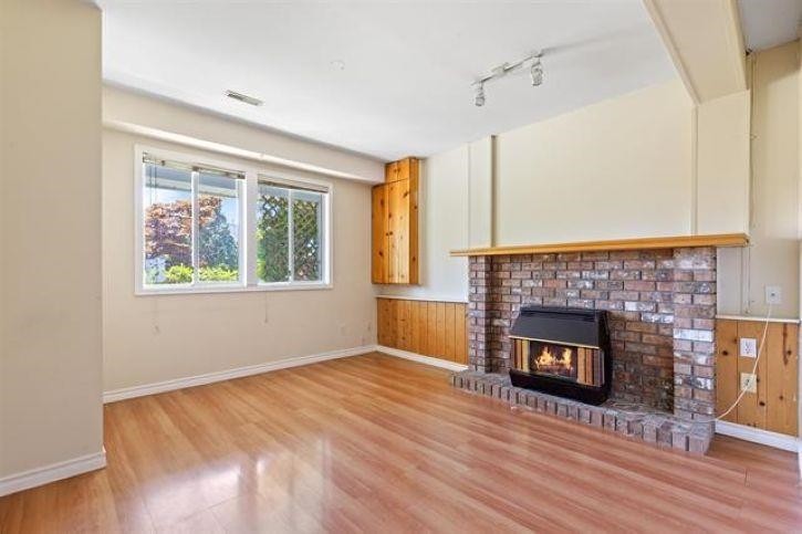 









14271


67

Avenue,
Surrey,




BC
V3W 0P5

