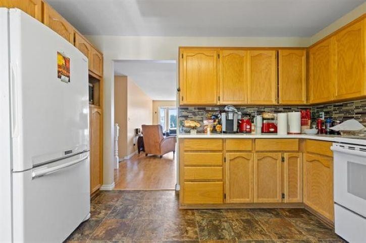 









14271


67

Avenue,
Surrey,




BC
V3W 0P5

