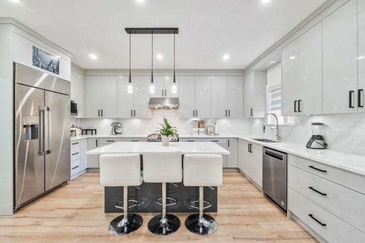 









13288


62b

Avenue,
Surrey,




BC
V3X 3V2

