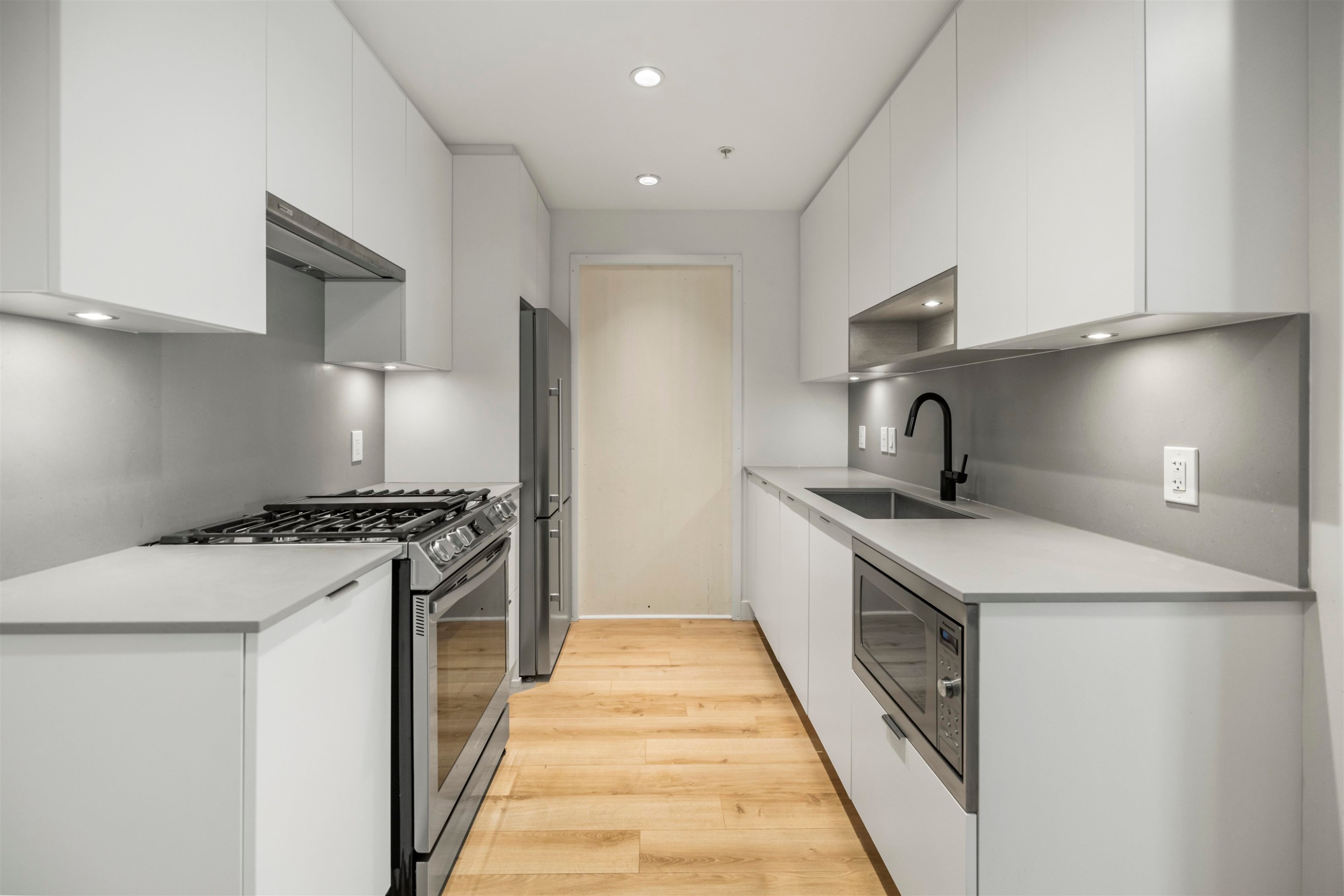 









2493


Montrose

Avenue, 416-417,
Abbotsford,




BC
V2S 3T2

