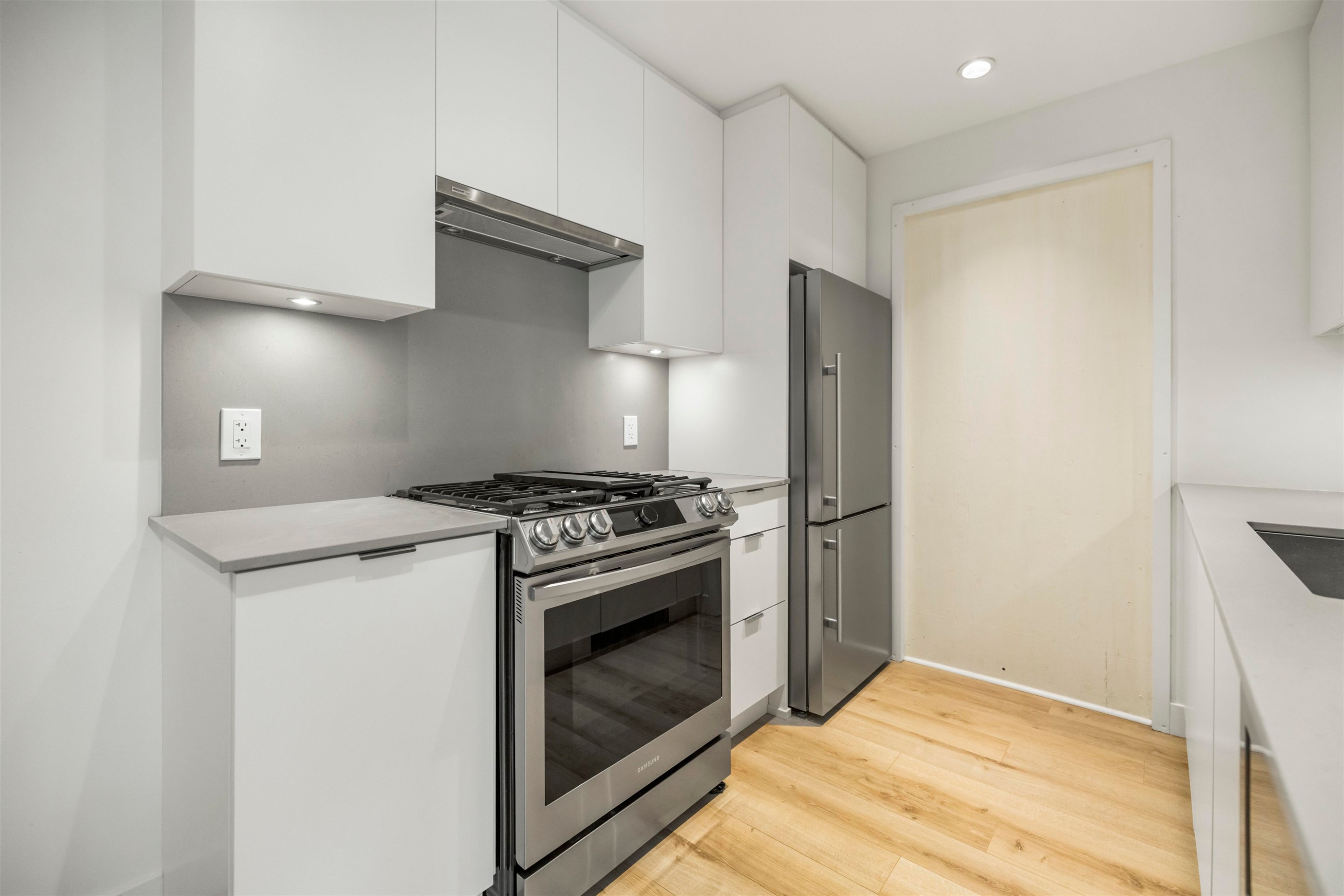 









2493


Montrose

Avenue, 416-417,
Abbotsford,




BC
V2S 3T2


