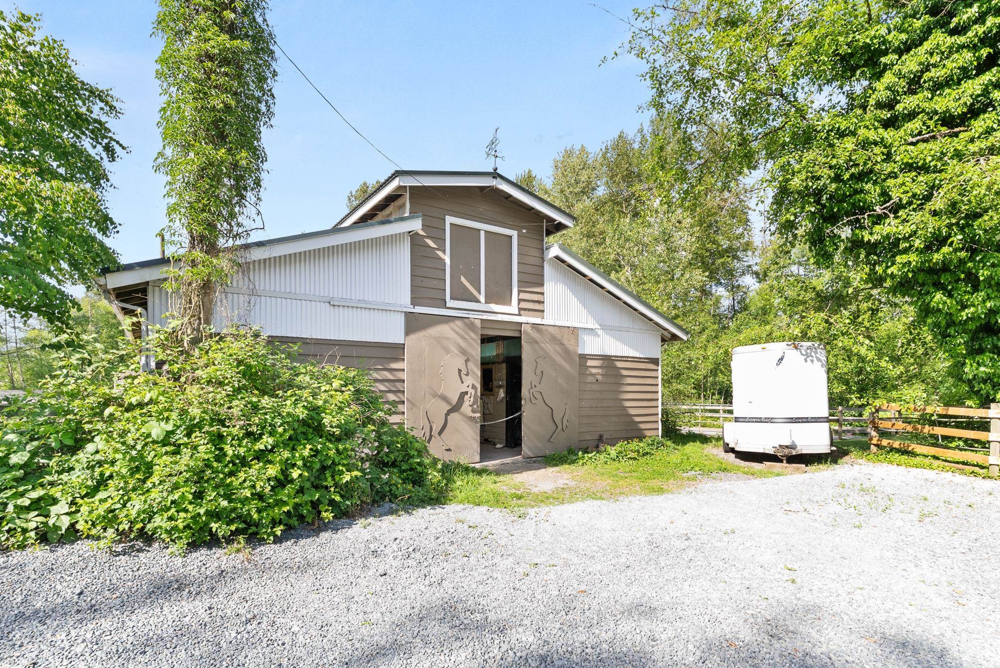 









21415


0

Avenue,
Langley,




BC
V2Z 1S6

