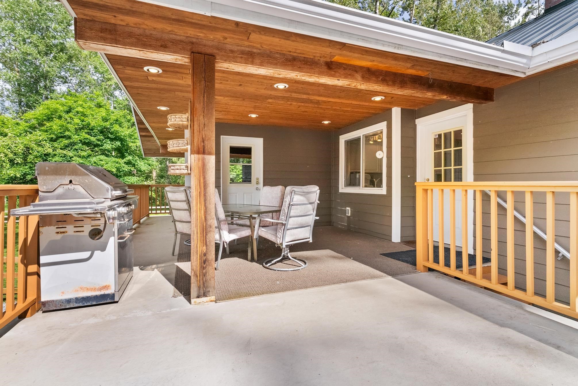 









21415


0

Avenue,
Langley,




BC
V2Z 1S6

