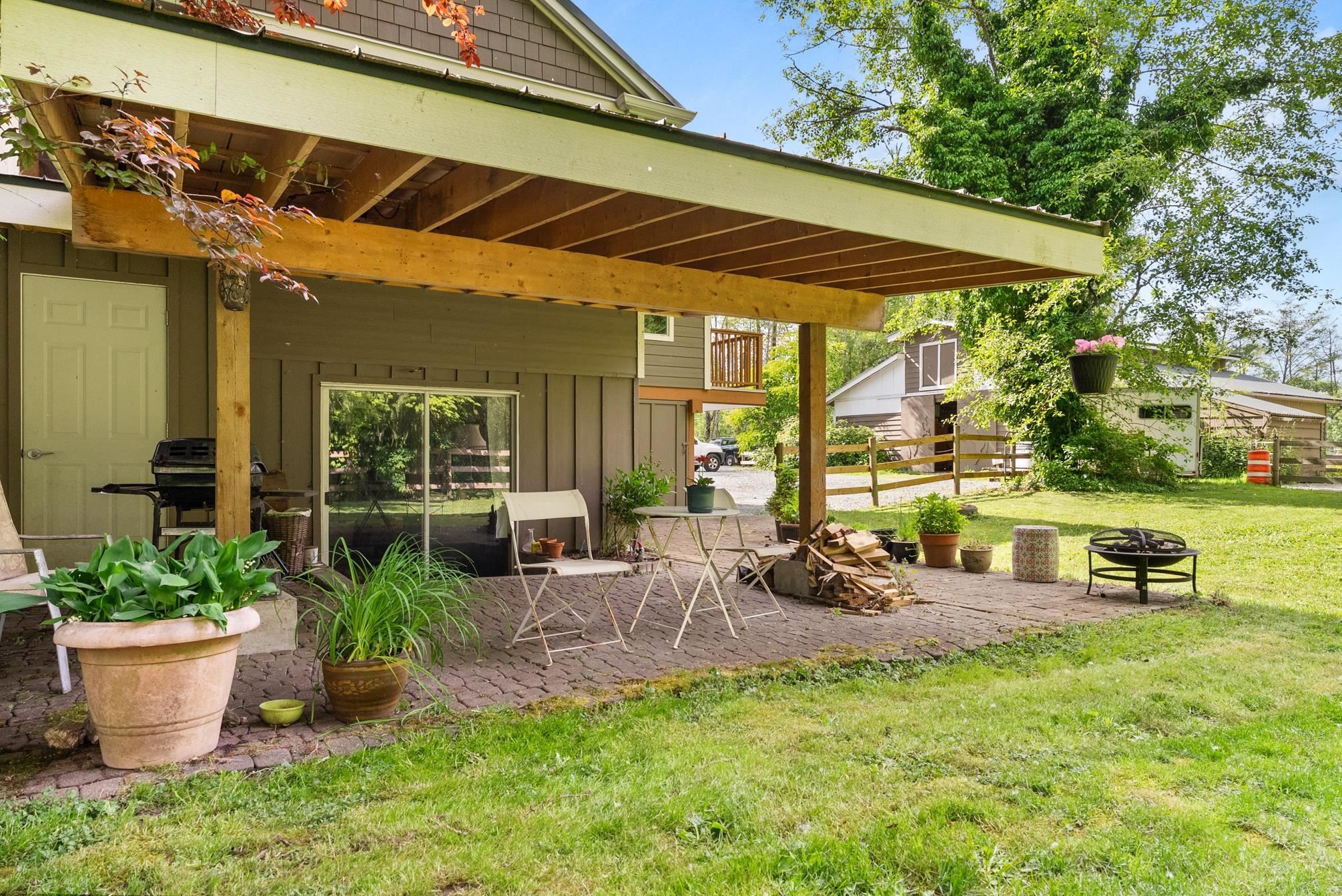 









21415


0

Avenue,
Langley,




BC
V2Z 1S6

