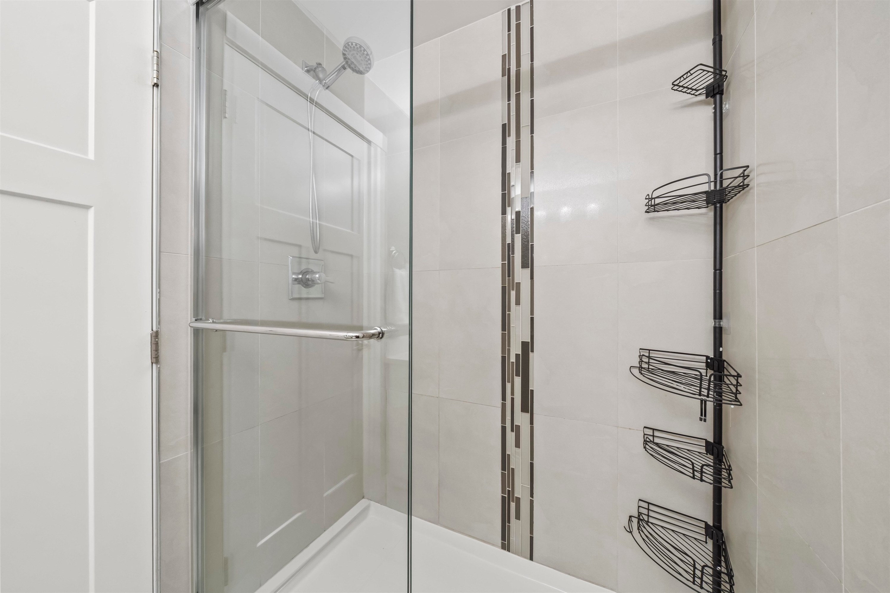 









13670


62

Avenue, 79,
Surrey,




BC
V3X 0H8

