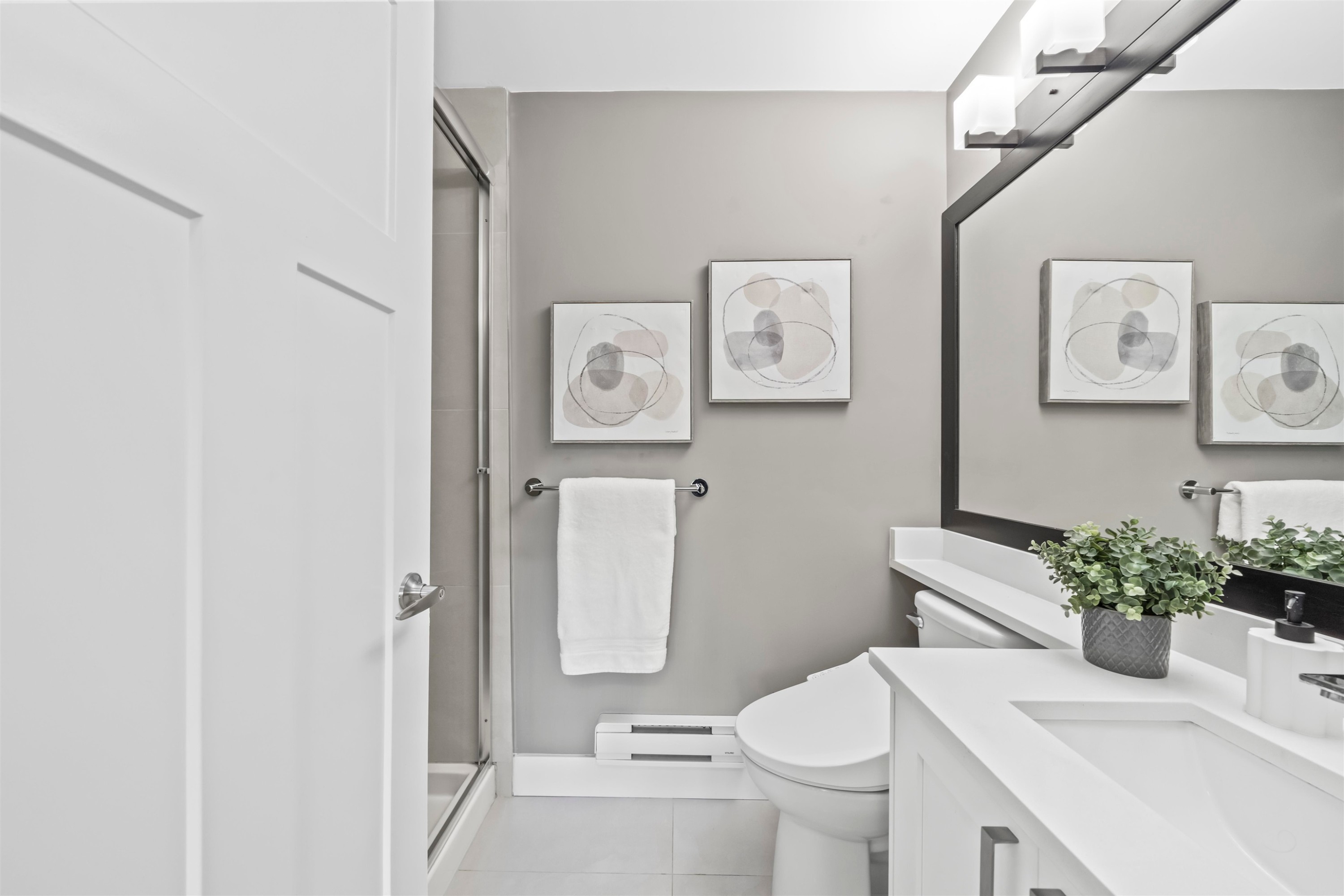 









13670


62

Avenue, 79,
Surrey,




BC
V3X 0H8

