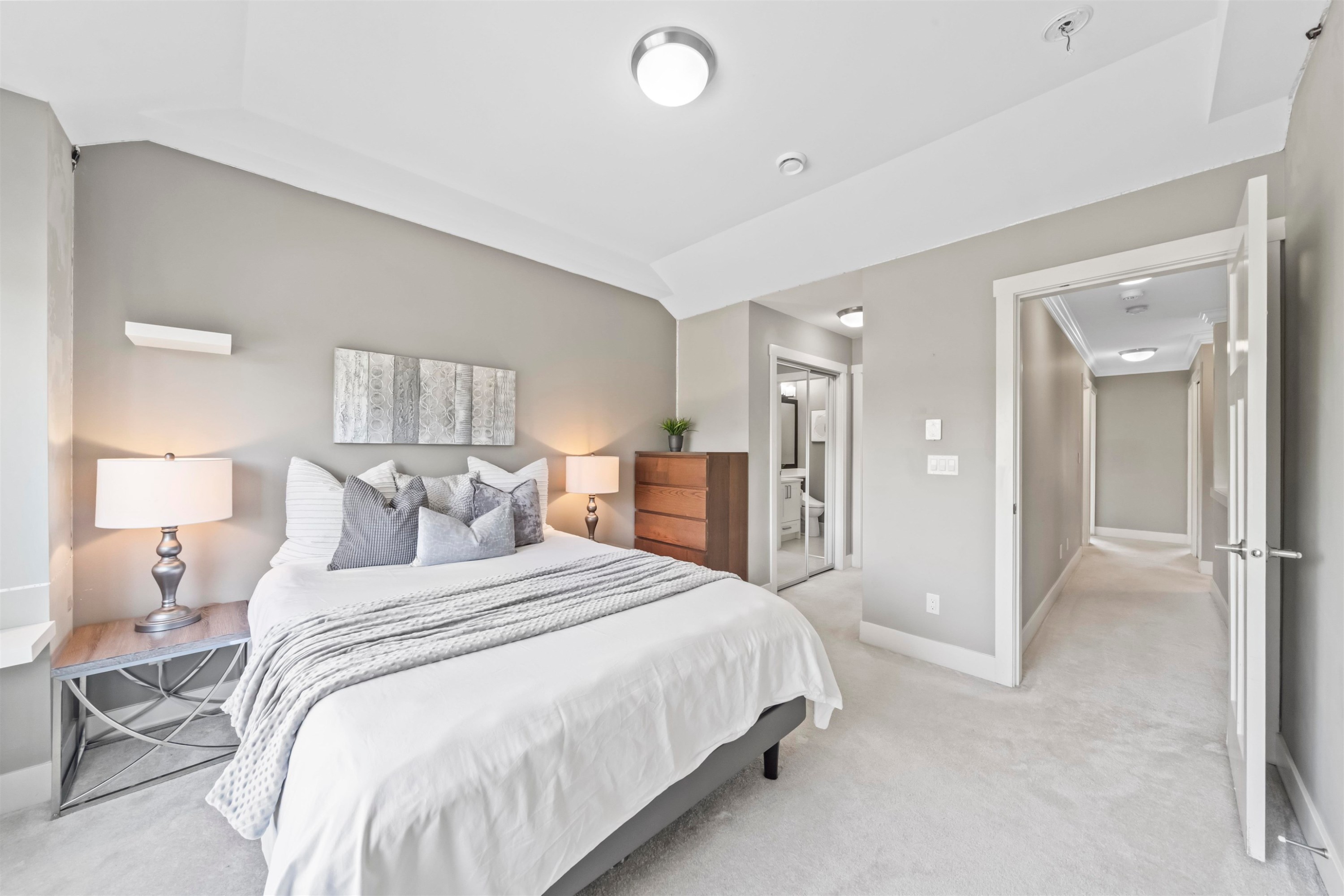 









13670


62

Avenue, 79,
Surrey,




BC
V3X 0H8

