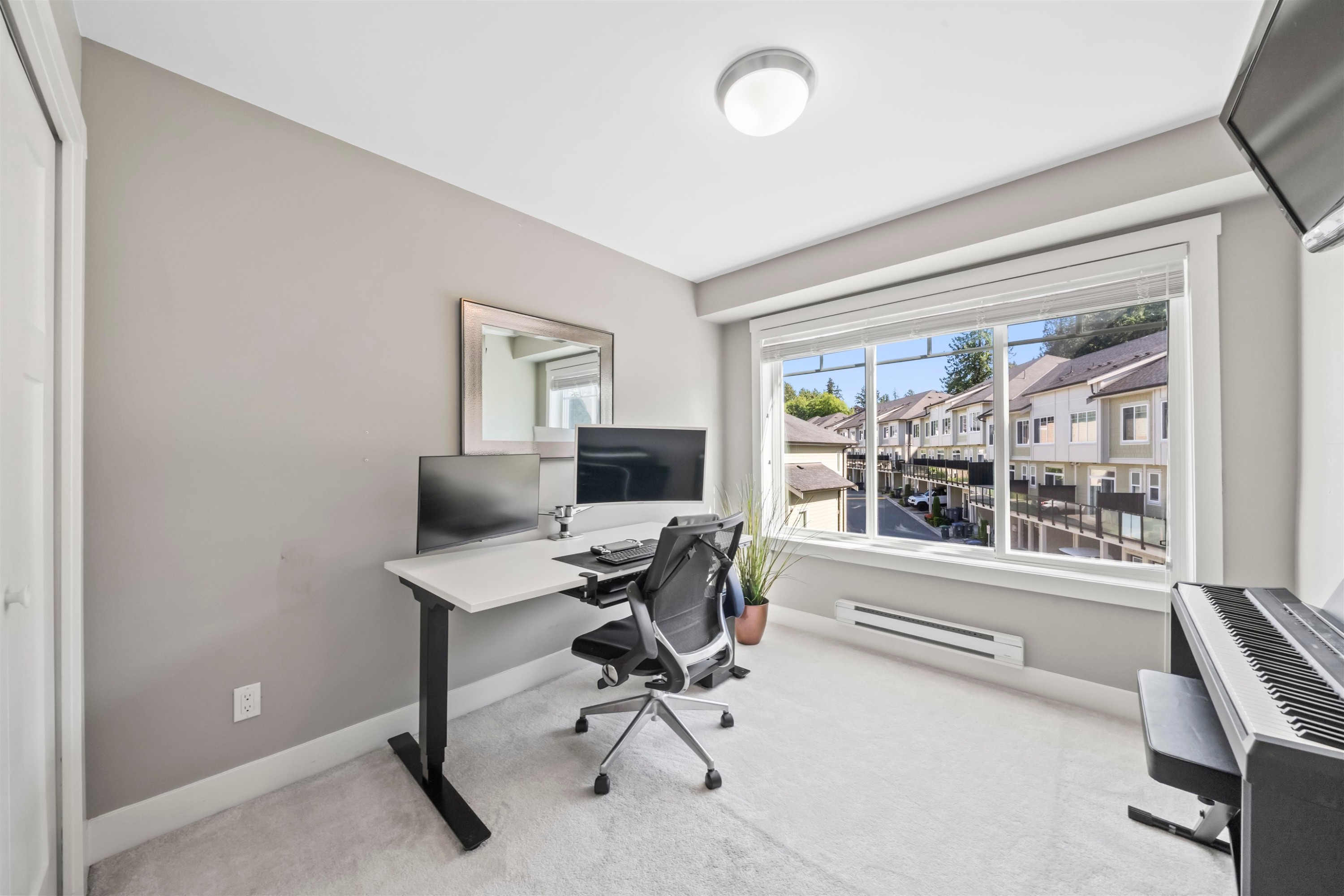 









13670


62

Avenue, 79,
Surrey,




BC
V3X 0H8


