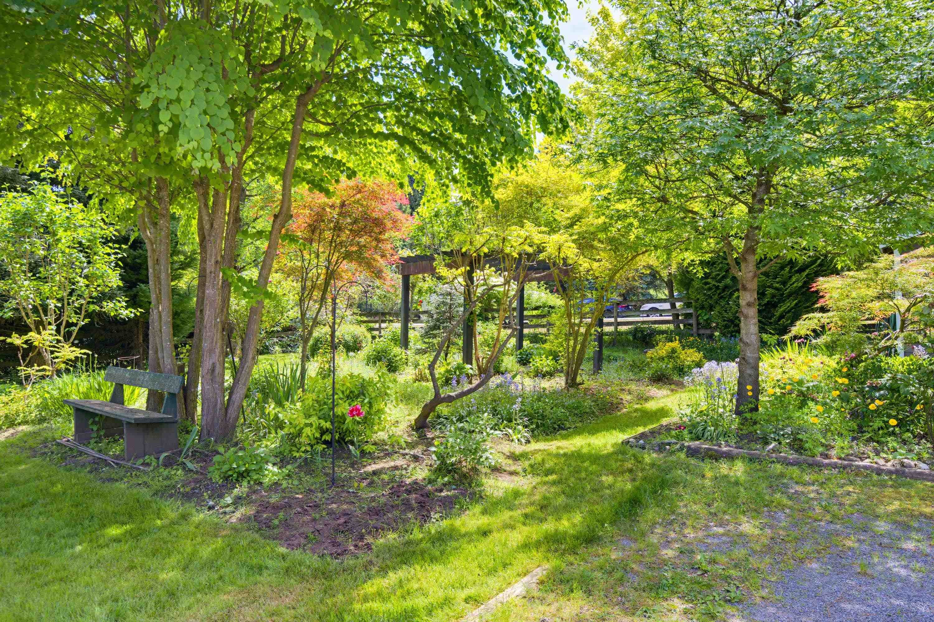 









24105


61

Avenue,
Langley,




BC
V2Y 1M5


