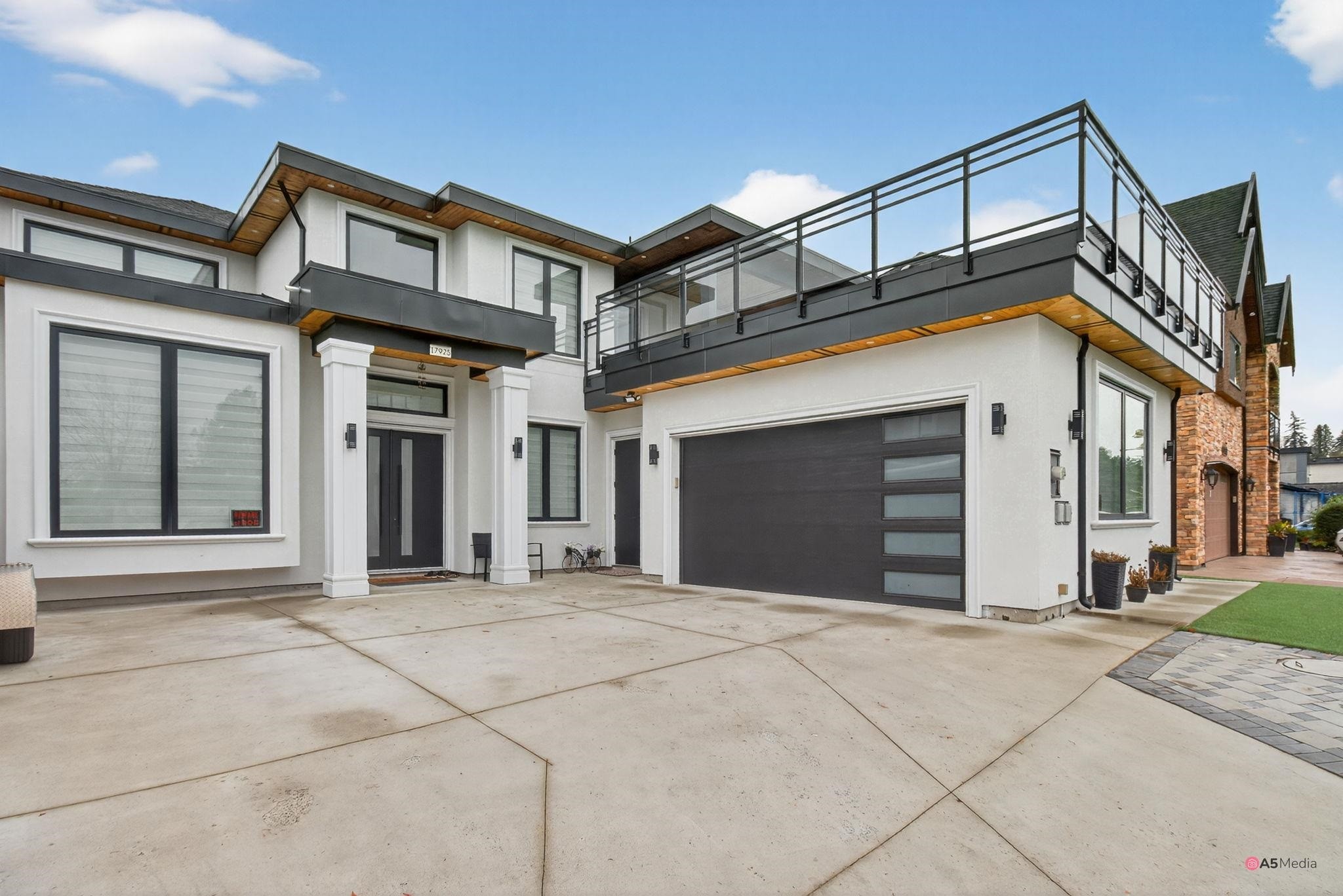 









17925


56a

Avenue,
Surrey,




BC
V3S 5H4

