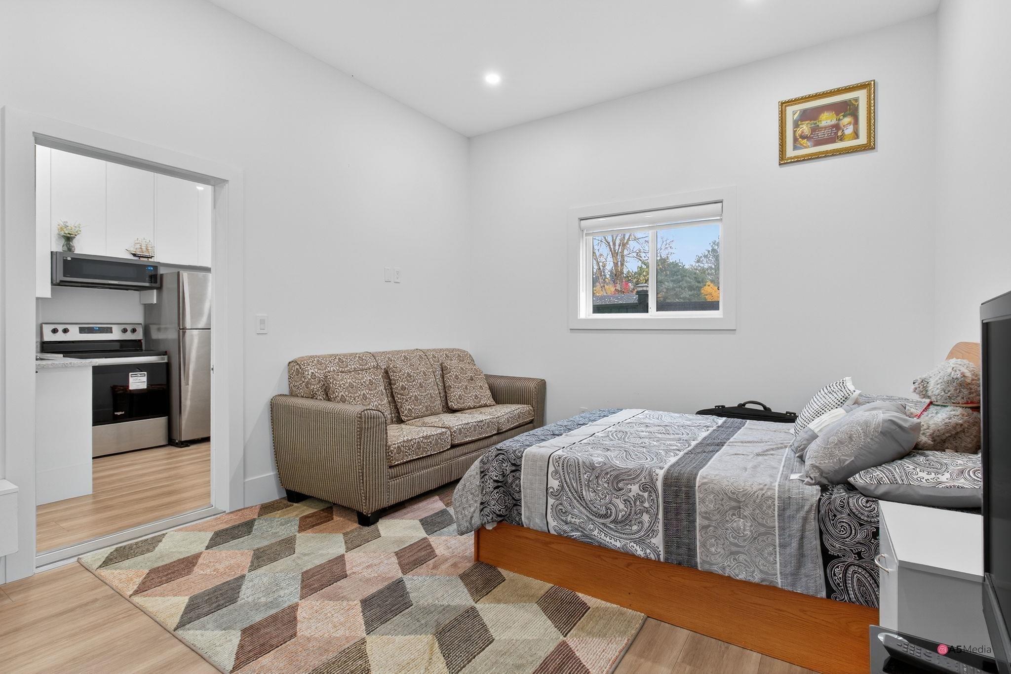 









17925


56a

Avenue,
Surrey,




BC
V3S 5H4

