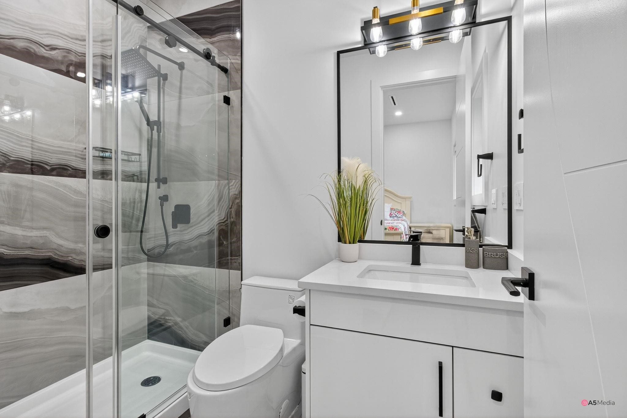 









17925


56a

Avenue,
Surrey,




BC
V3S 5H4

