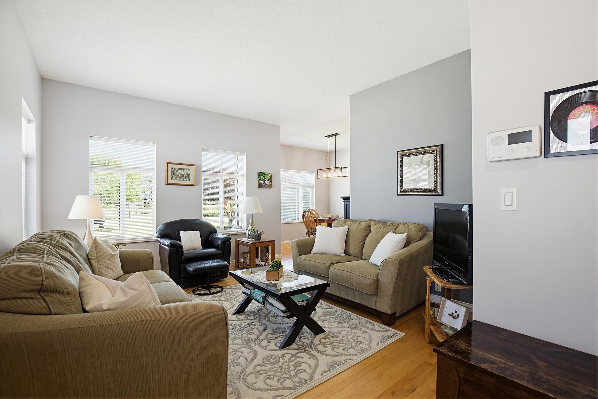 









33751


7

Avenue, 146,
Mission,




BC
V2V 7C2

