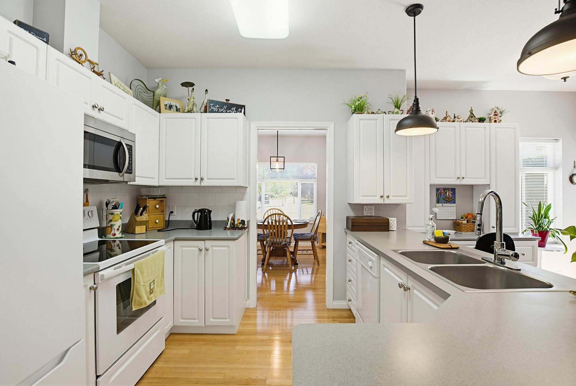 









33751


7

Avenue, 146,
Mission,




BC
V2V 7C2

