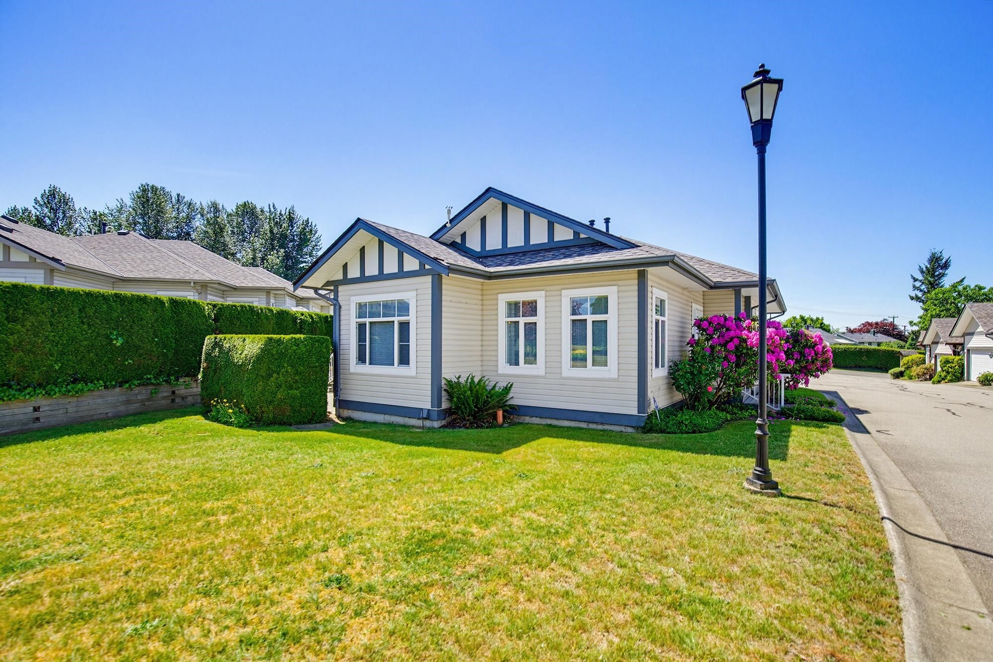 









33751


7

Avenue, 146,
Mission,




BC
V2V 7C2

