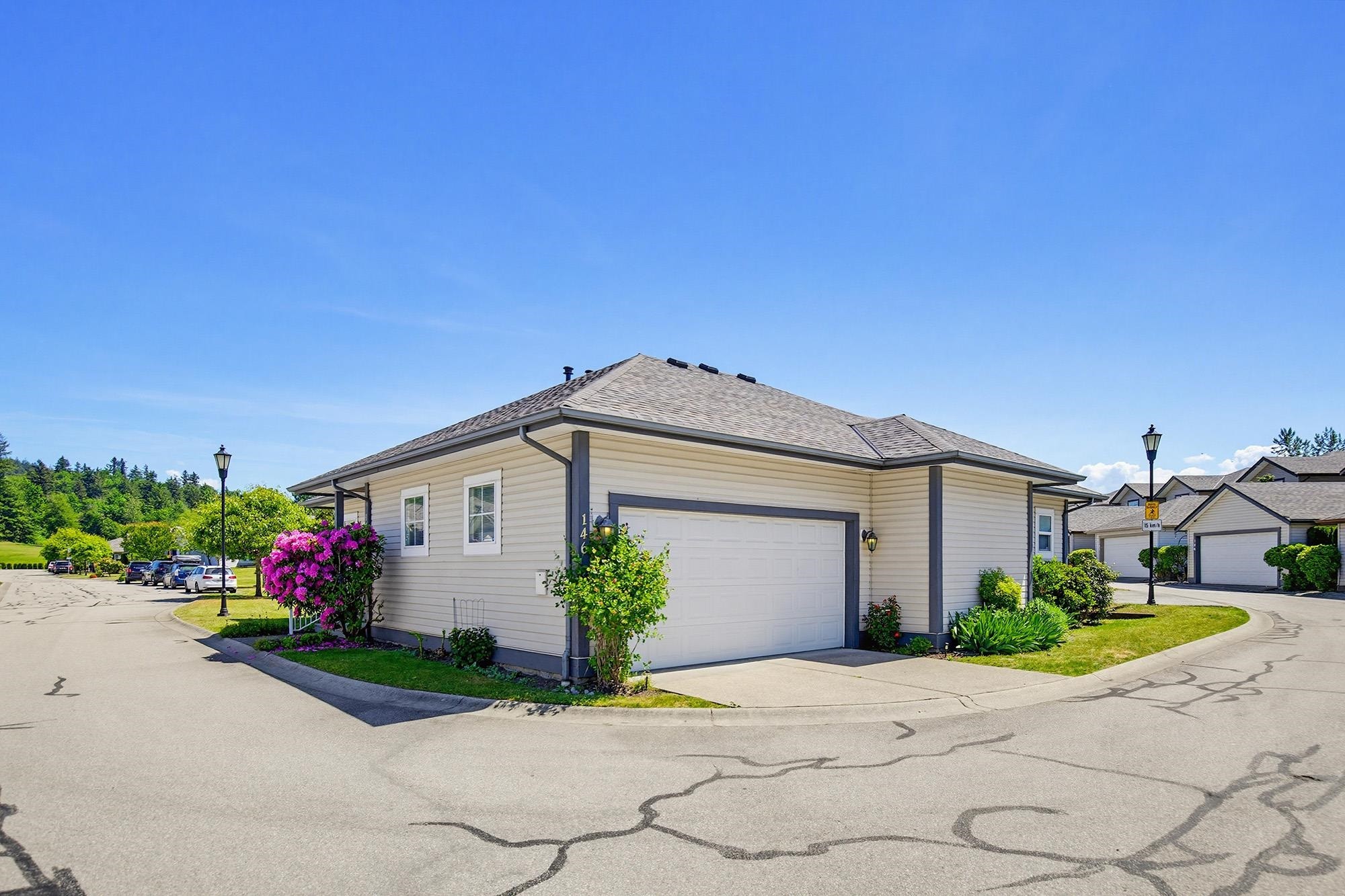 









33751


7

Avenue, 146,
Mission,




BC
V2V 7C2

