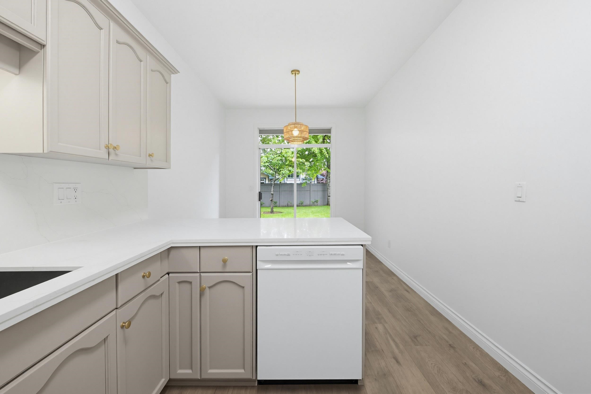 









4740


221

Street, 9,
Langley,




BC
V2Z 1L8


