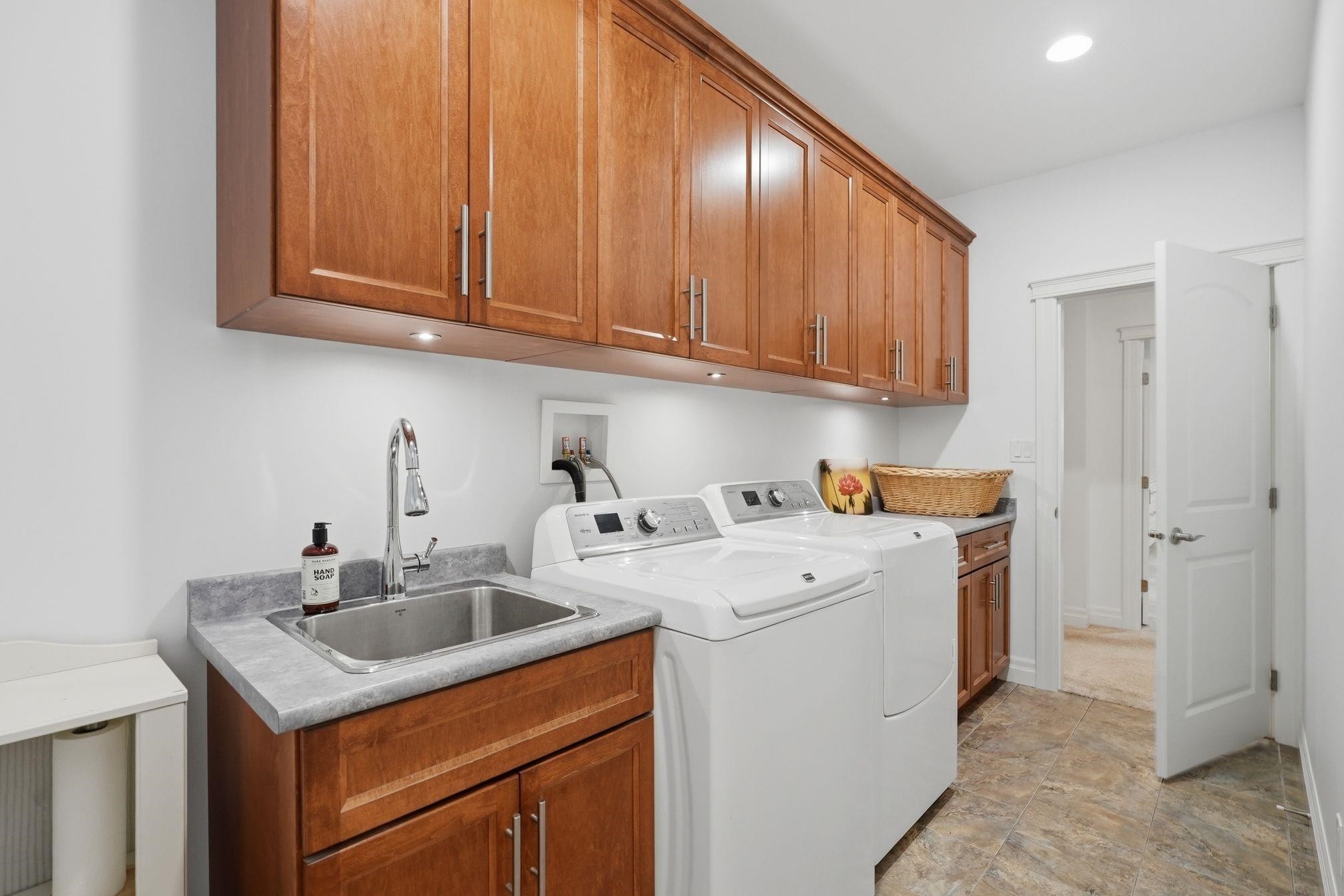 









30935


Harris

Road,
Abbotsford,




BC
V4X 1W2

