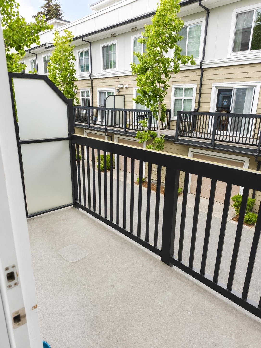 









15833


26

Avenue, 47,
Surrey,




BC
V3Z 2X5

