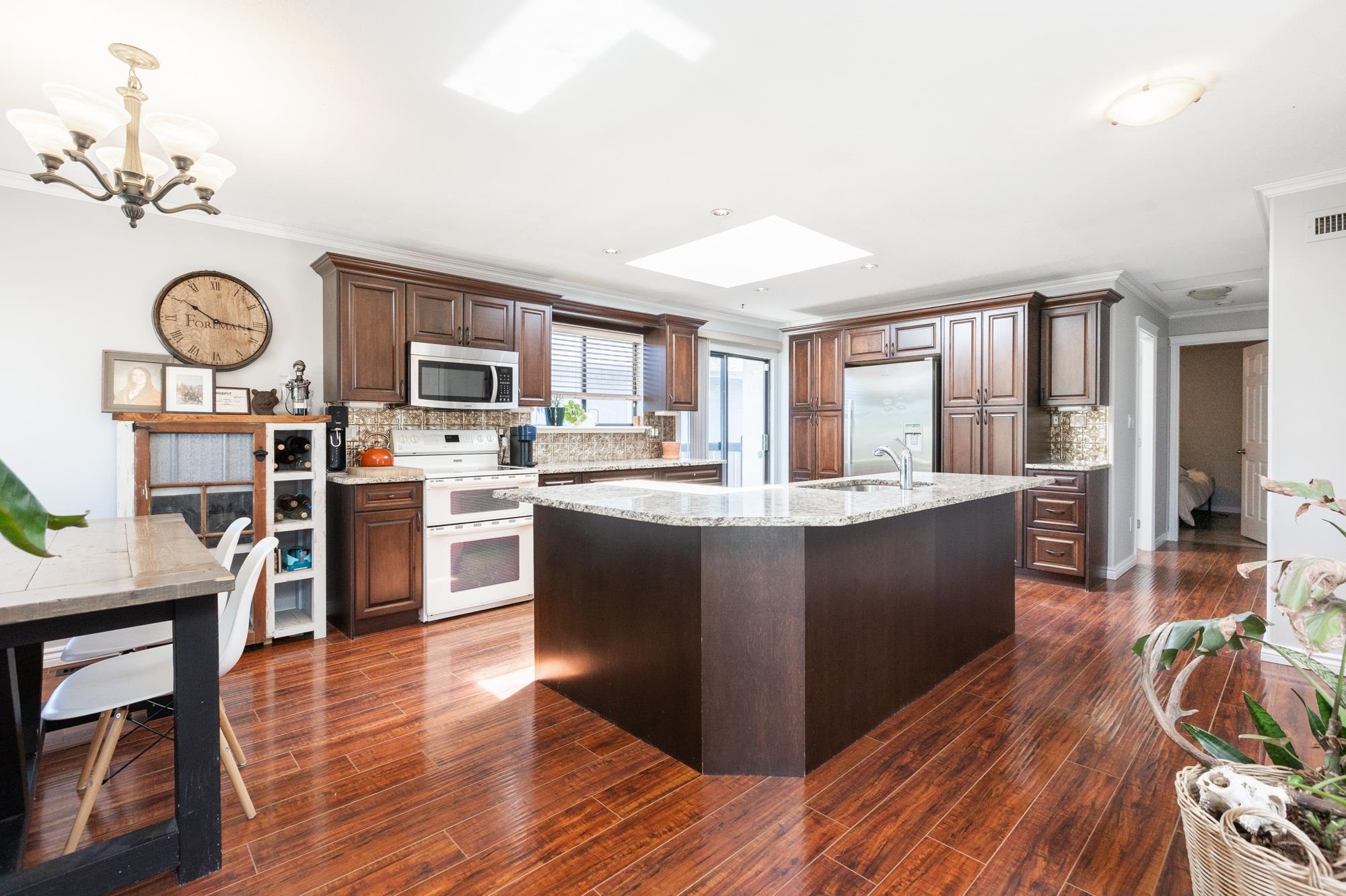 









2266


Willoughby

Way,
Langley,




BC
V2Y 1C1


