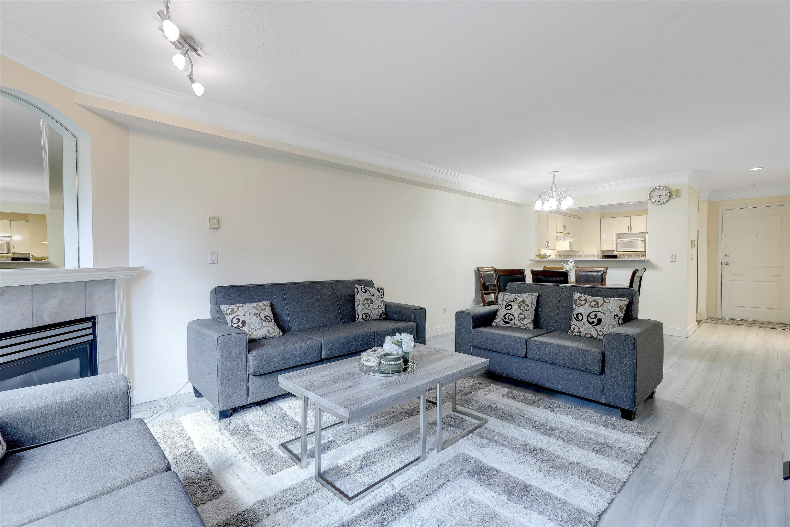 









6385


121

Street, 207,
Surrey,




BC
V3X 3K6

