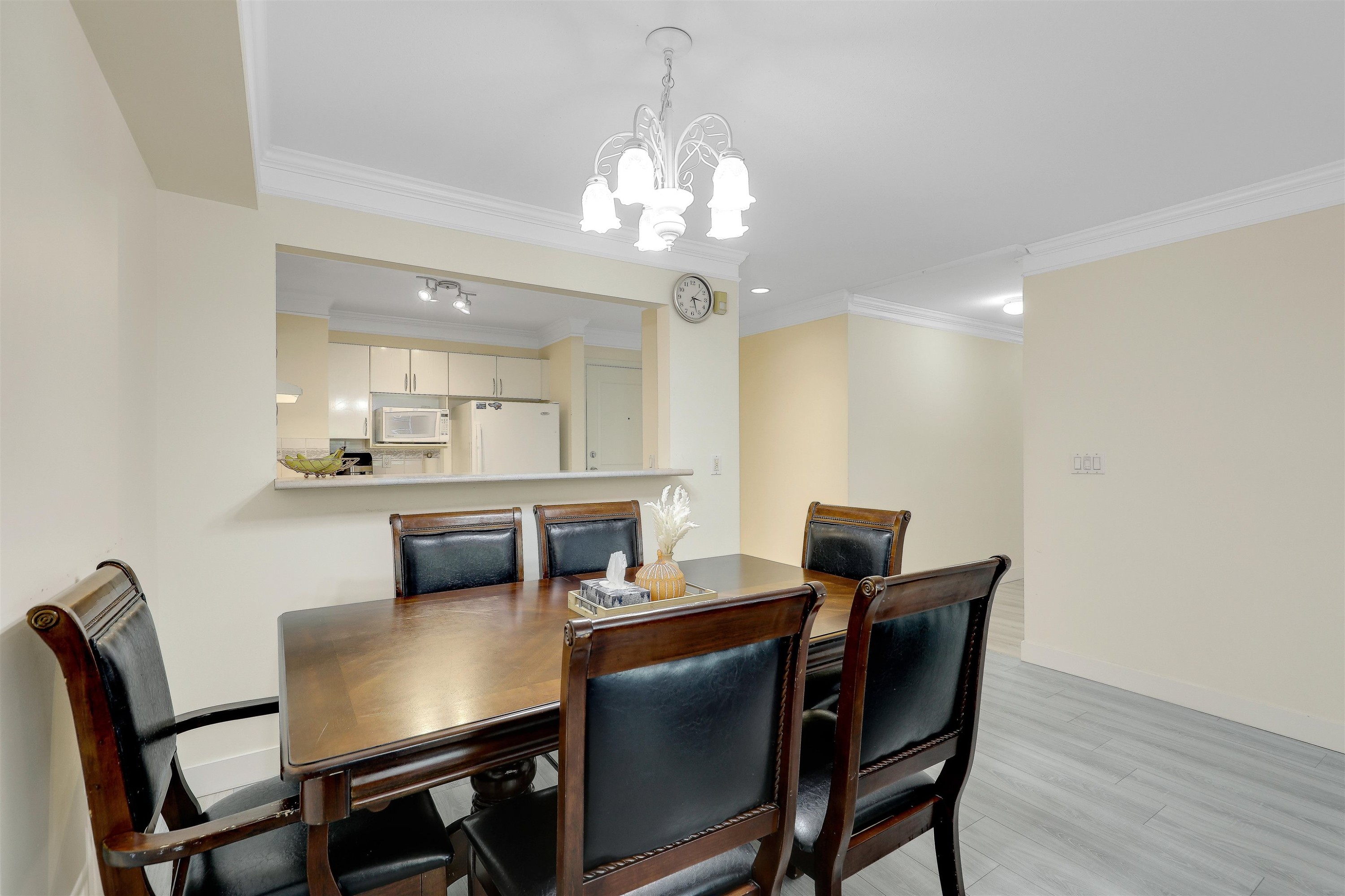 









6385


121

Street, 207,
Surrey,




BC
V3X 3K6

