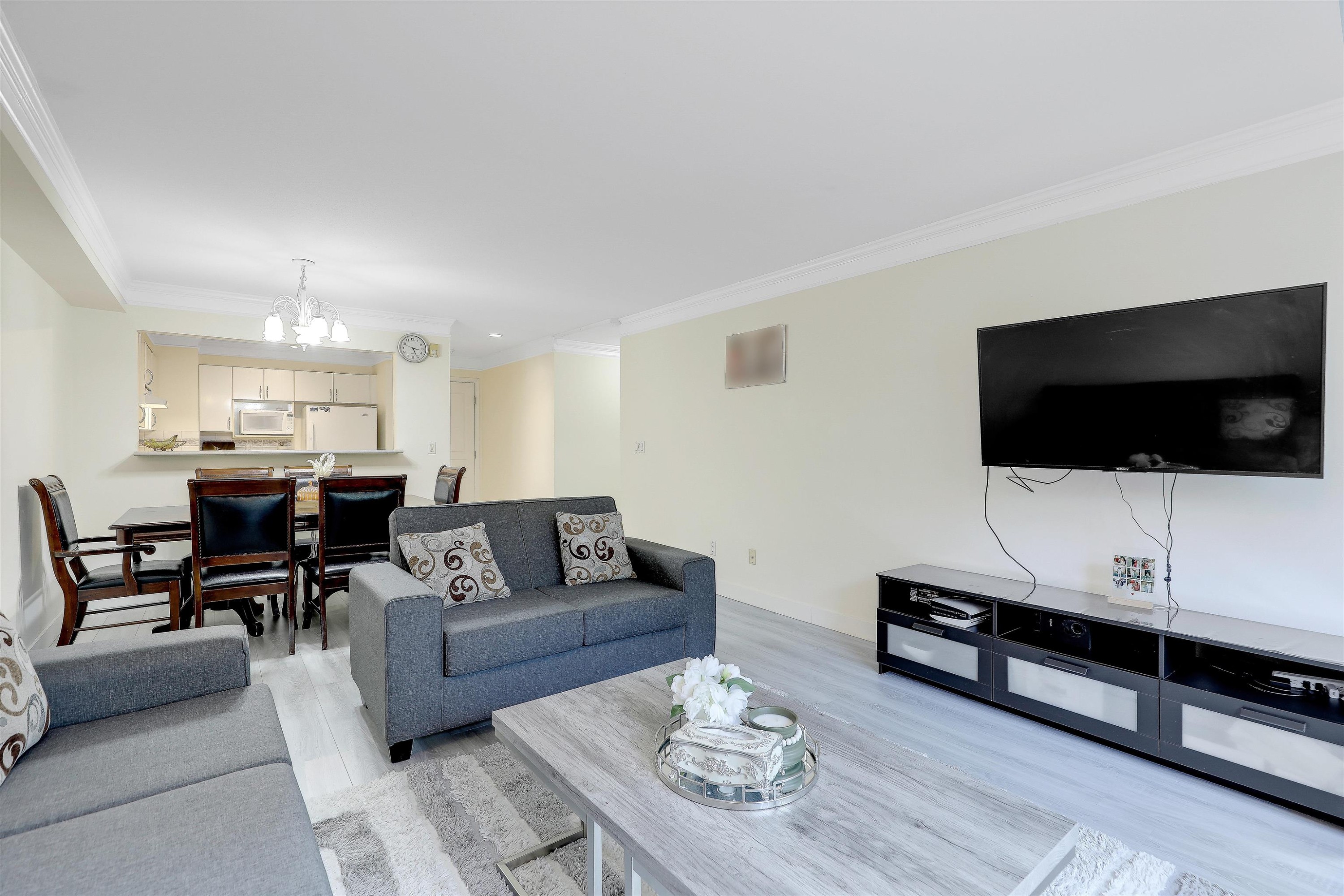 









6385


121

Street, 207,
Surrey,




BC
V3X 3K6

