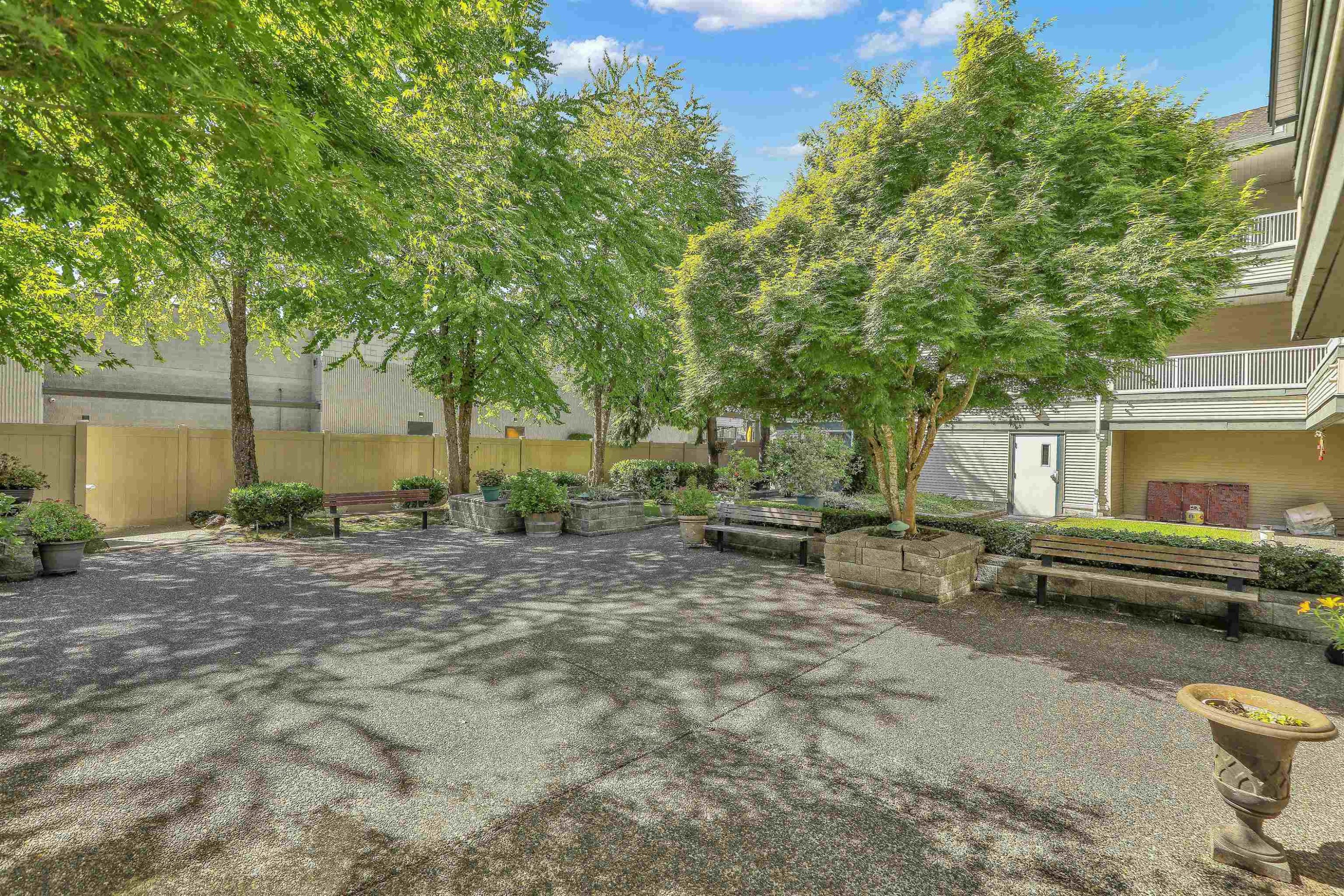 









6385


121

Street, 207,
Surrey,




BC
V3X 3K6


