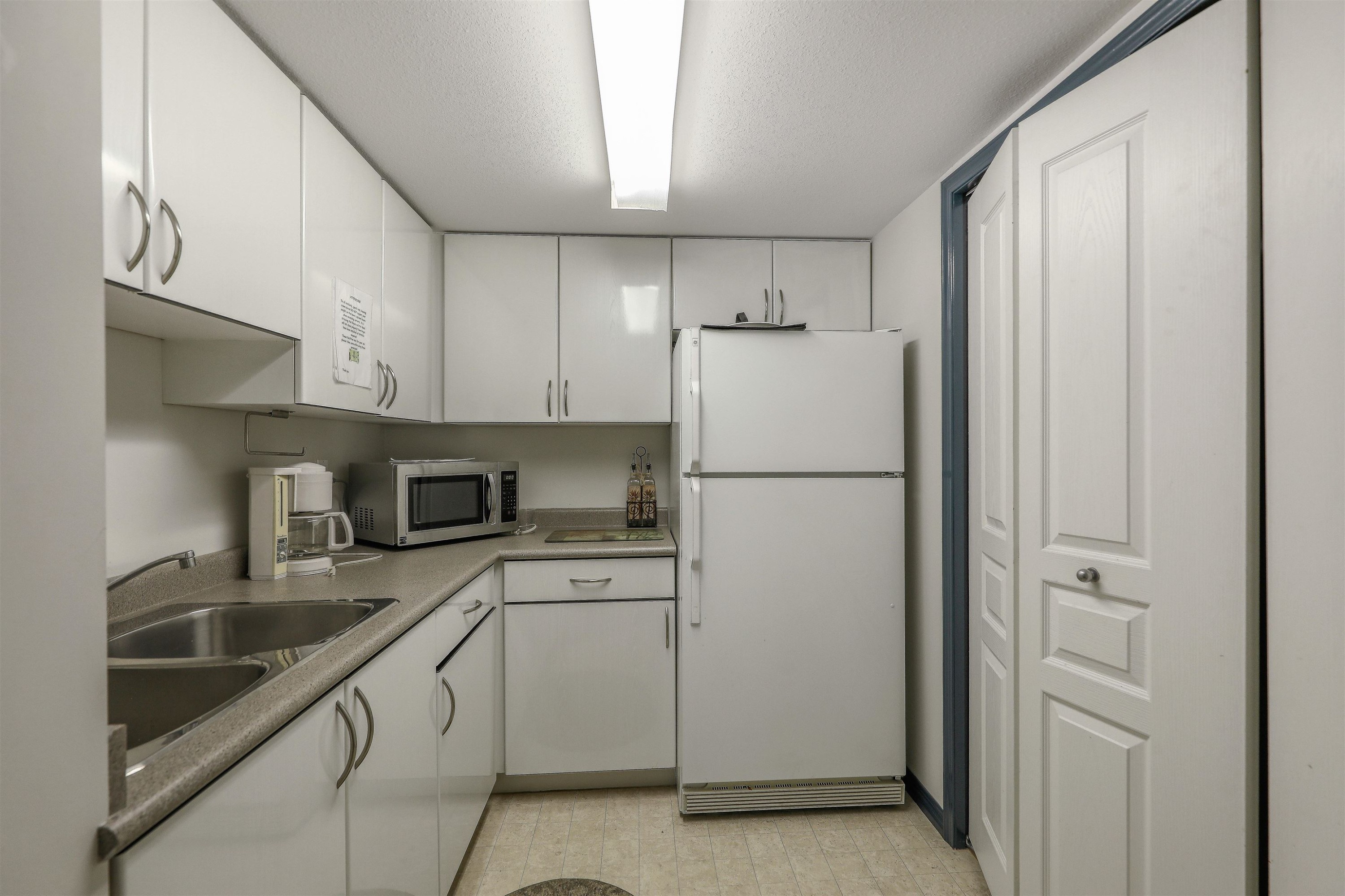 









6385


121

Street, 207,
Surrey,




BC
V3X 3K6

