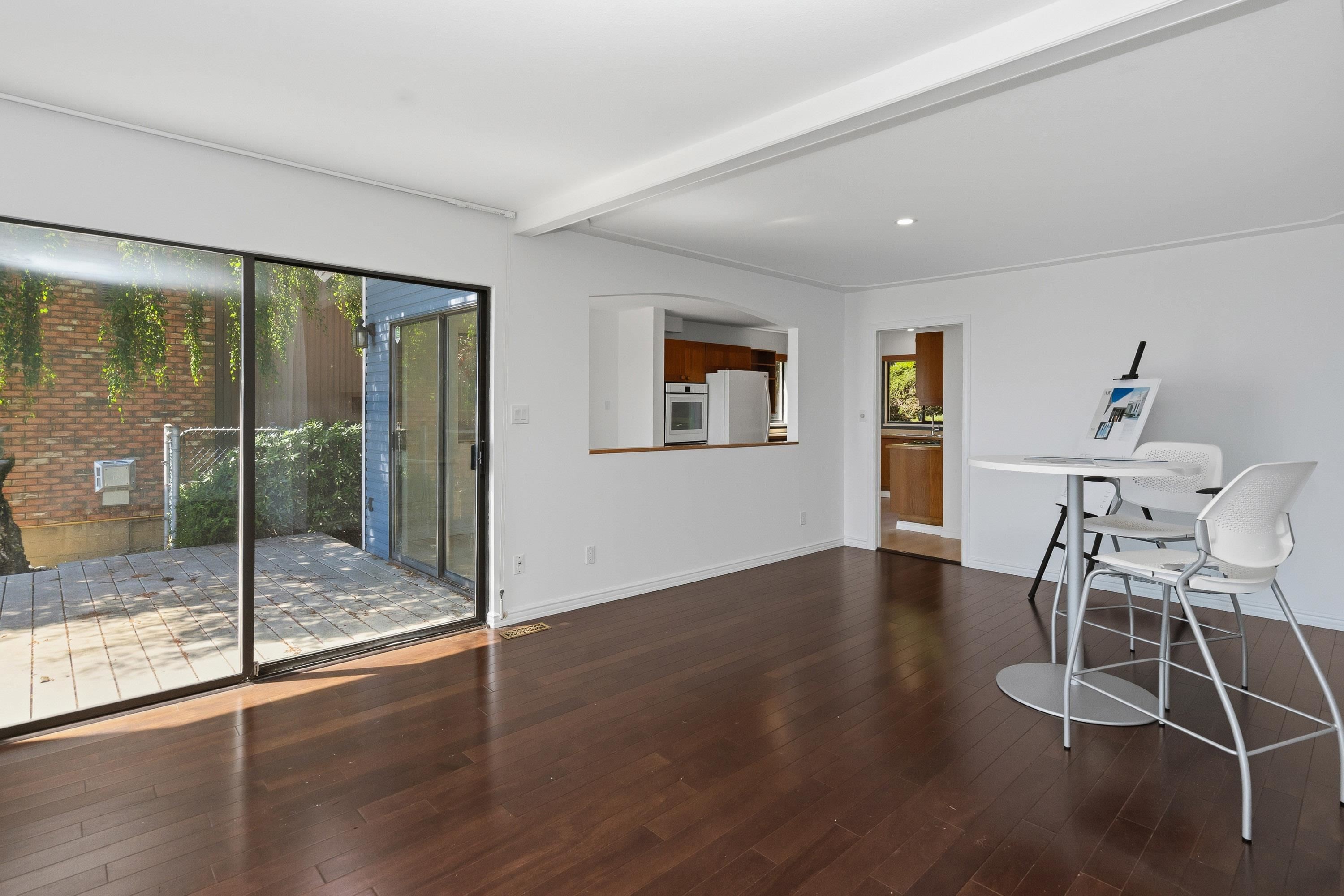 









14815


Hardie

Avenue,
White Rock,




BC
V4B 2H6

