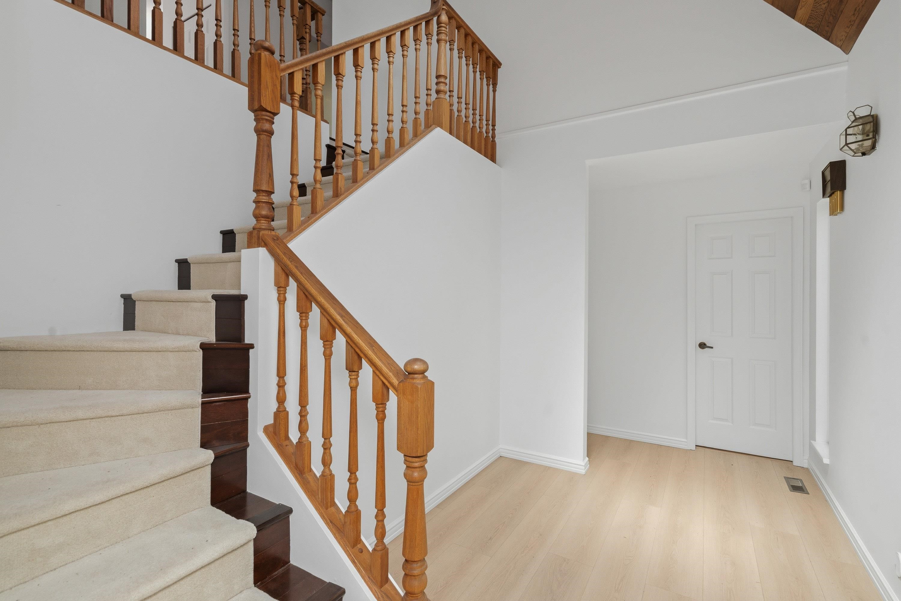 









14815


Hardie

Avenue,
White Rock,




BC
V4B 2H6

