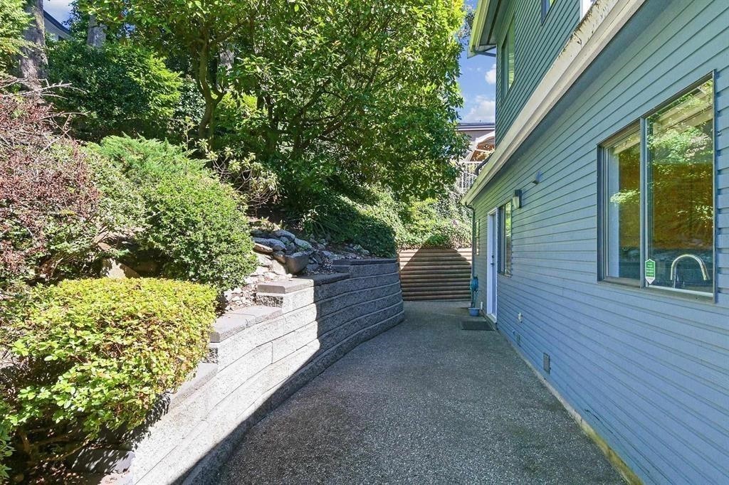 









14815


Hardie

Avenue,
White Rock,




BC
V4B 2H6

