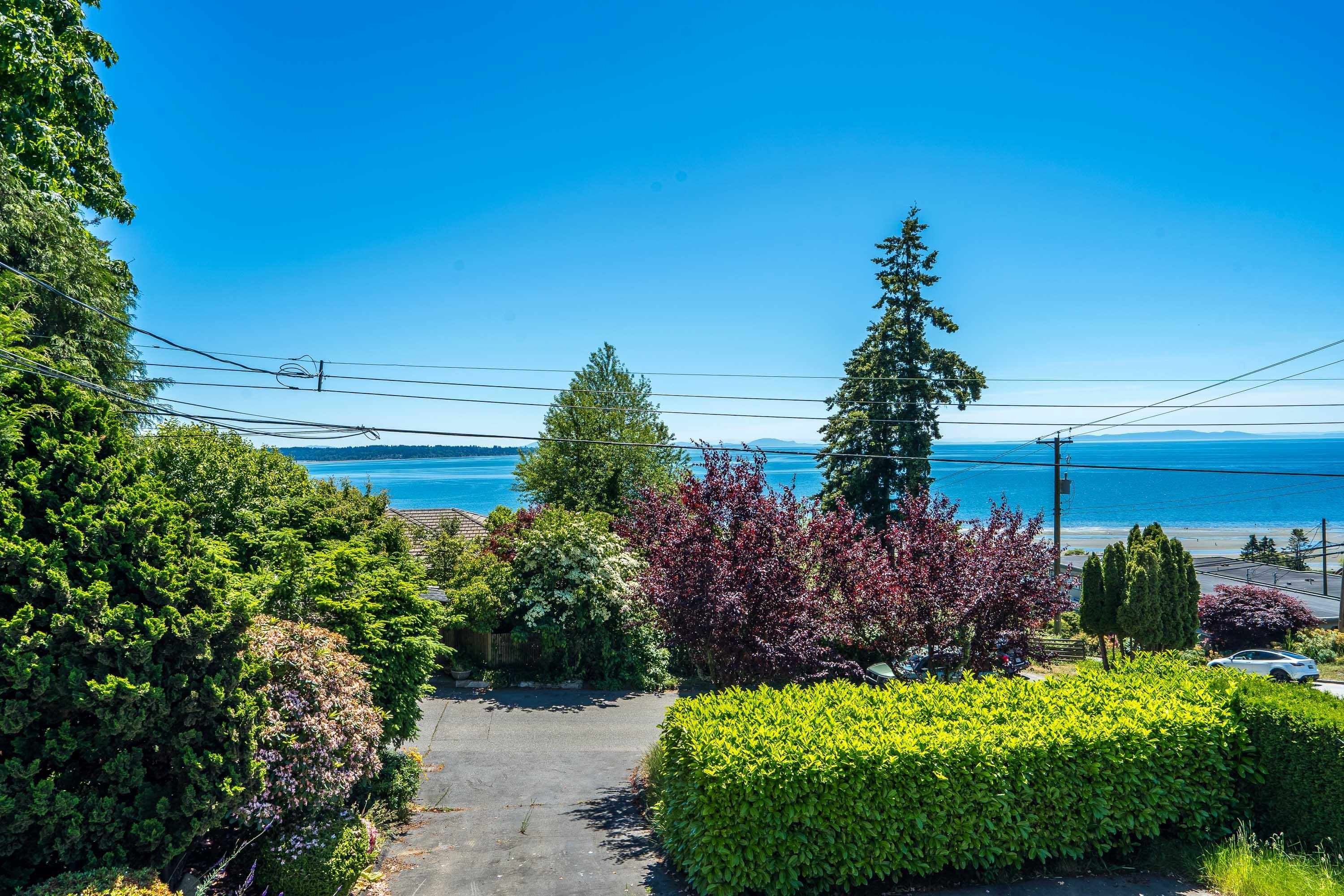 









14815


Hardie

Avenue,
White Rock,




BC
V4B 2H6

