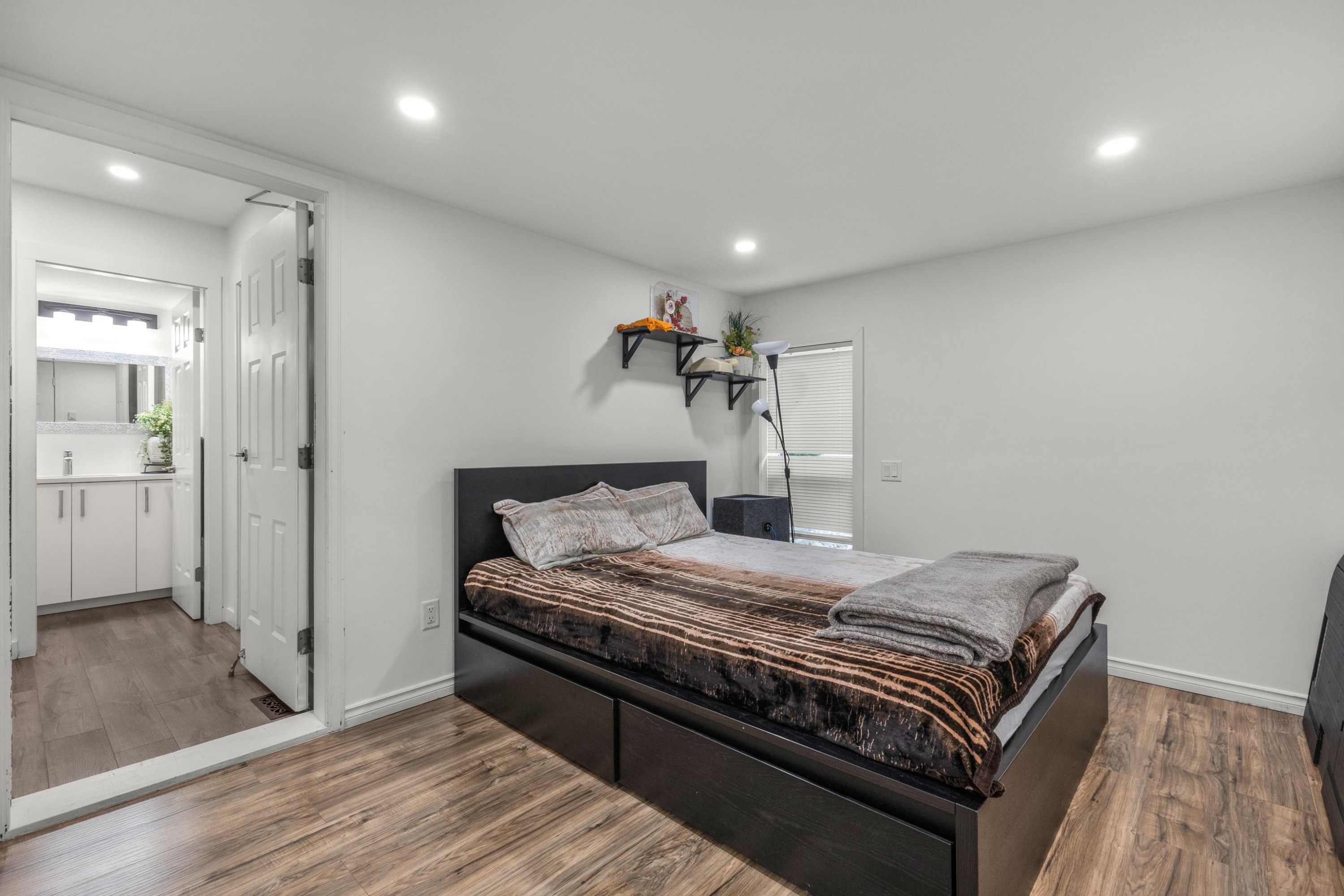 









35834


Eaglecrest

Drive,
Abbotsford,




BC
V3G 1E8

