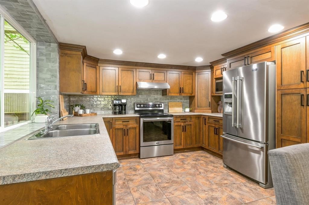 









23913


58a

Avenue,
Langley,




BC
V2Z 1A5

